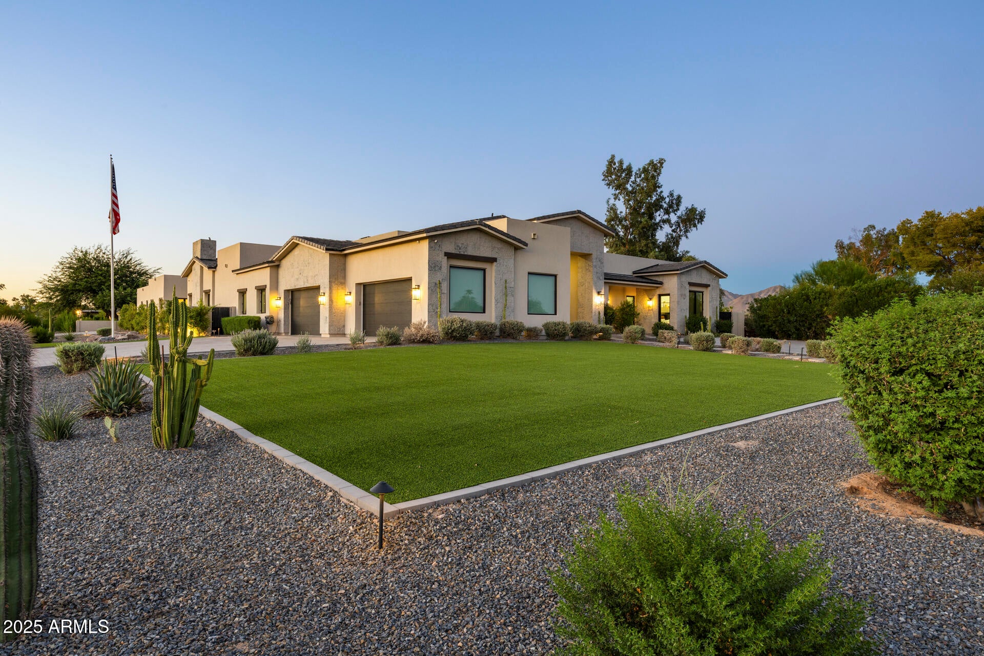 DESERT HILLS - Residential
