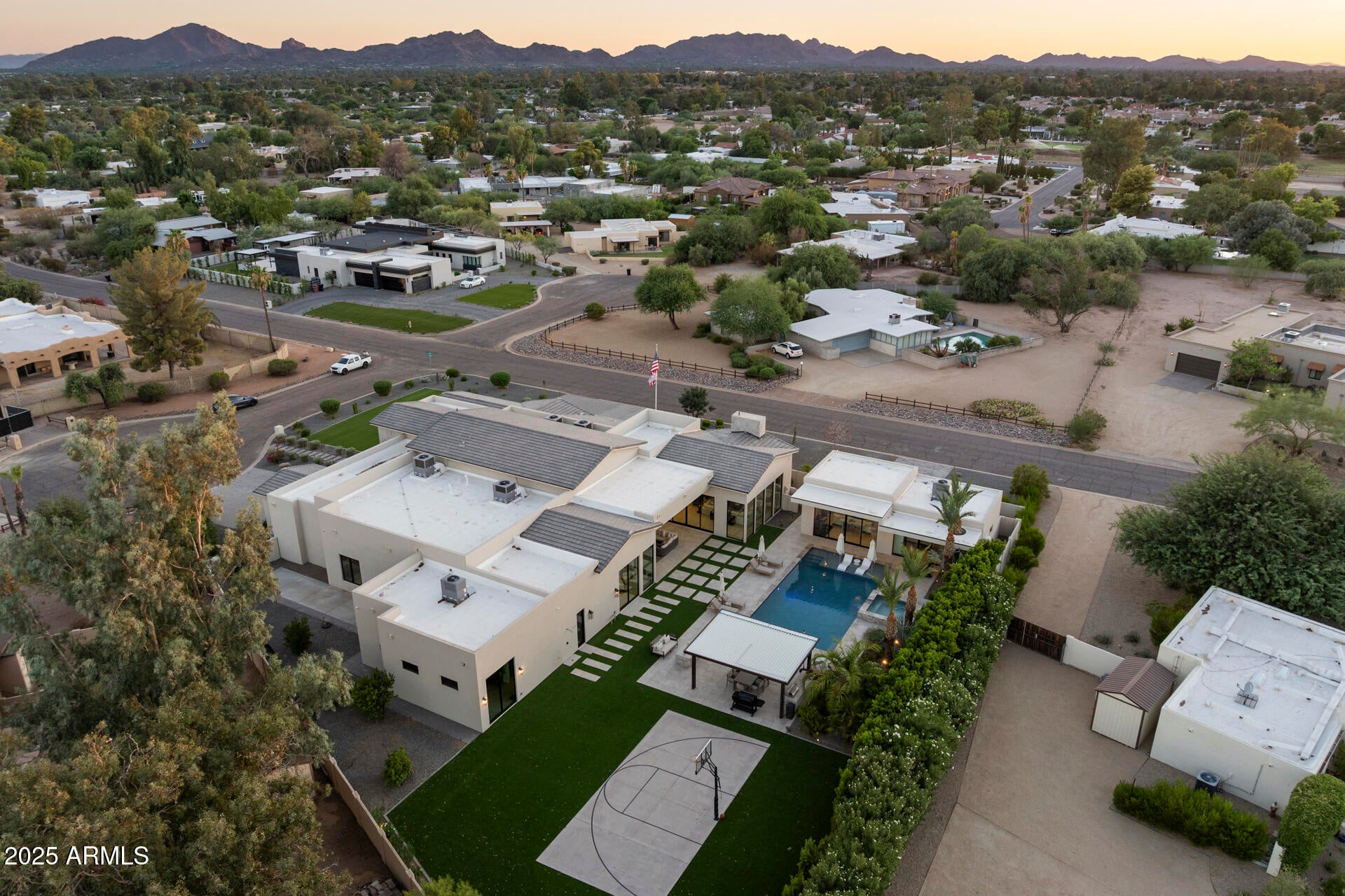DESERT HILLS - Residential