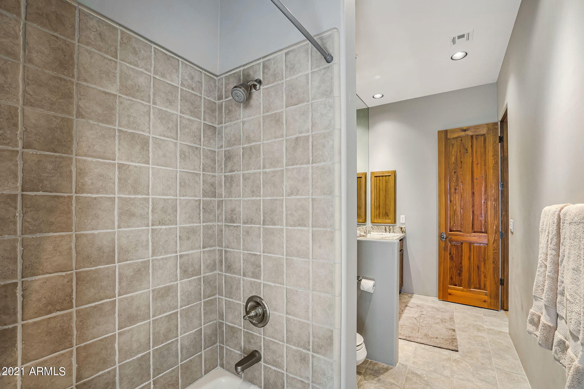 SAGUARO HIGHLANDS - Residential