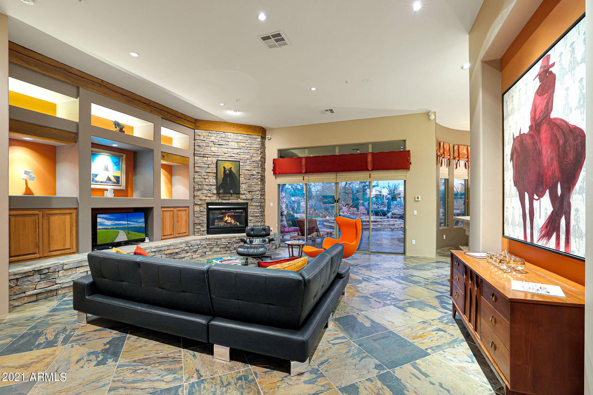 SAGUARO HIGHLANDS - Residential