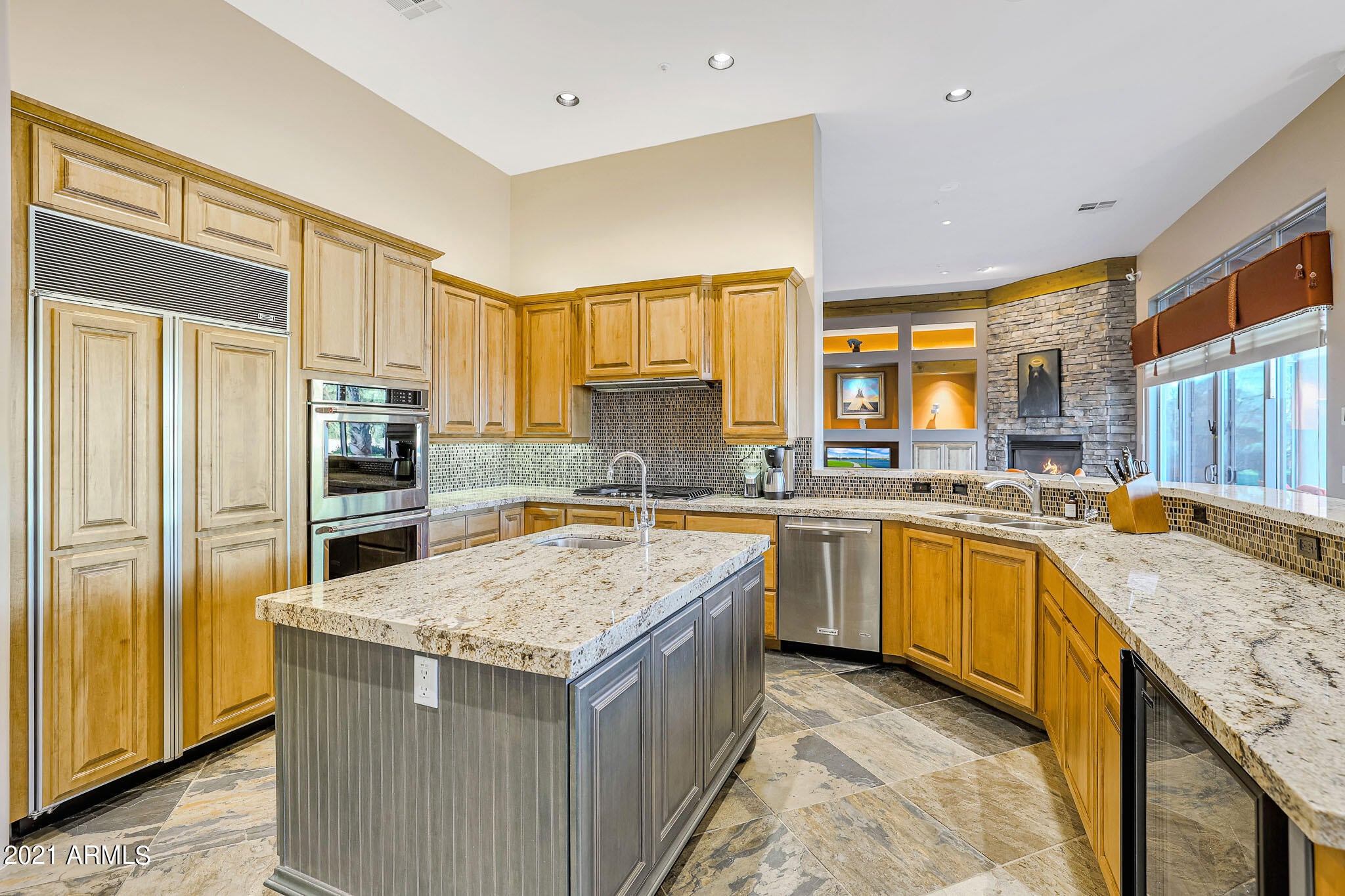 SAGUARO HIGHLANDS - Residential