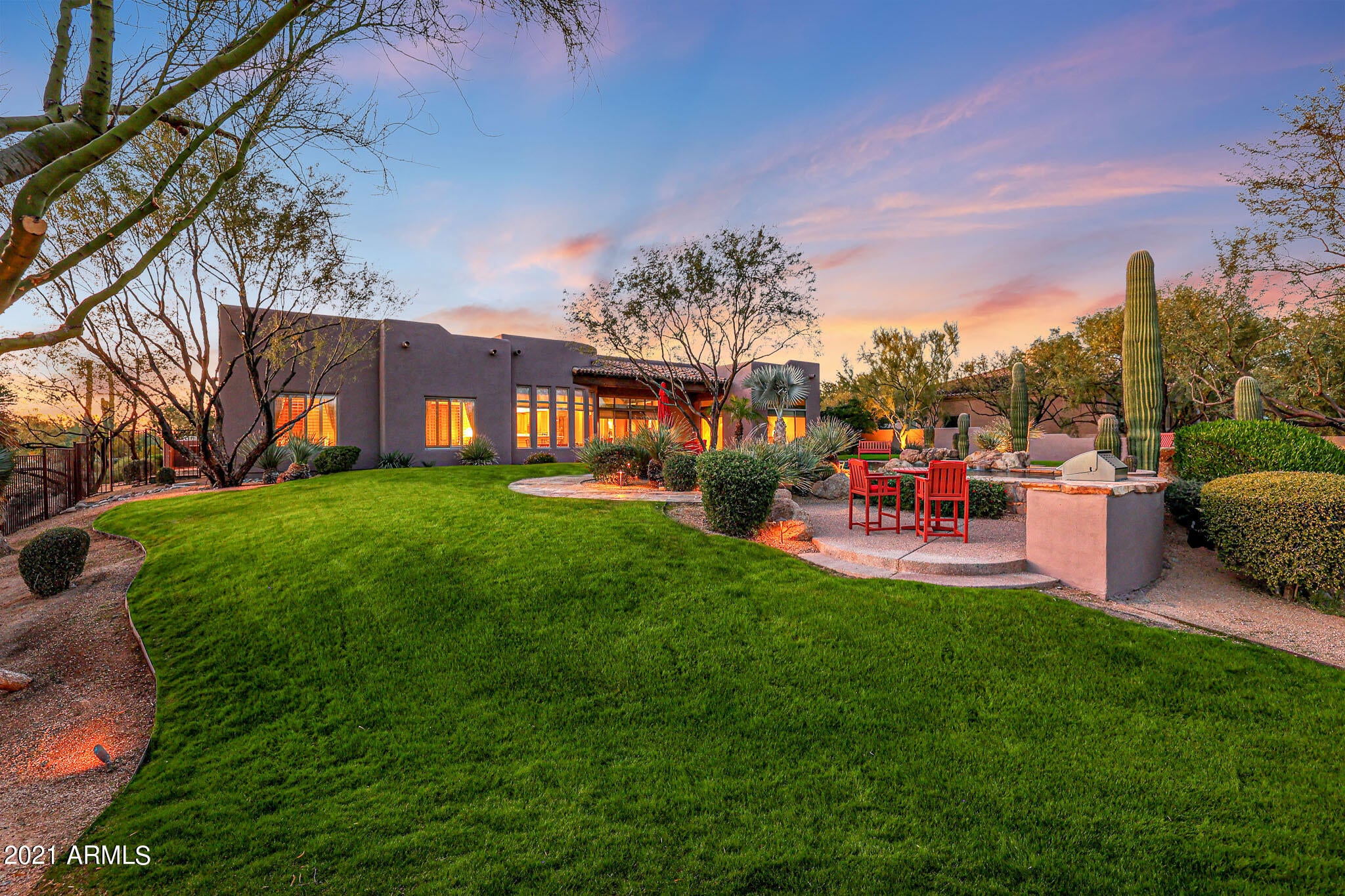 SAGUARO HIGHLANDS - Residential