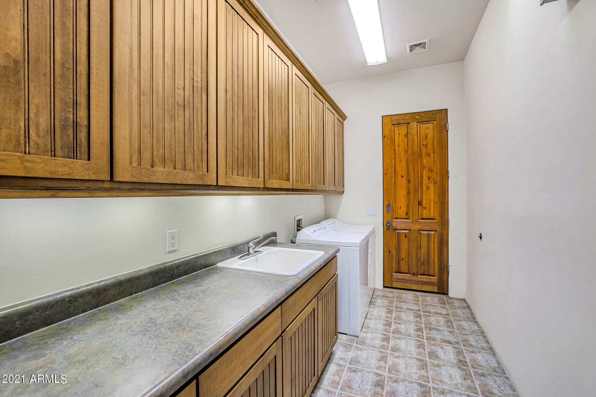 SAGUARO HIGHLANDS - Residential