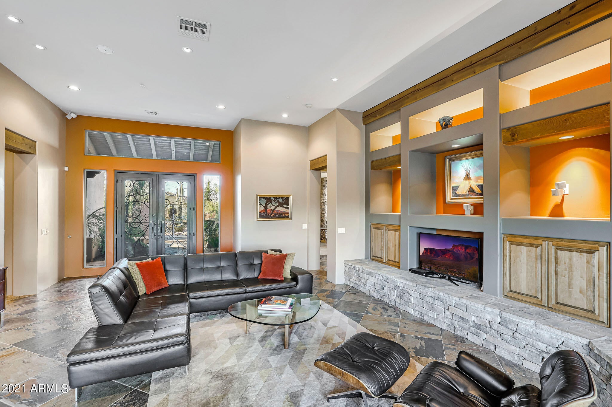 SAGUARO HIGHLANDS - Residential