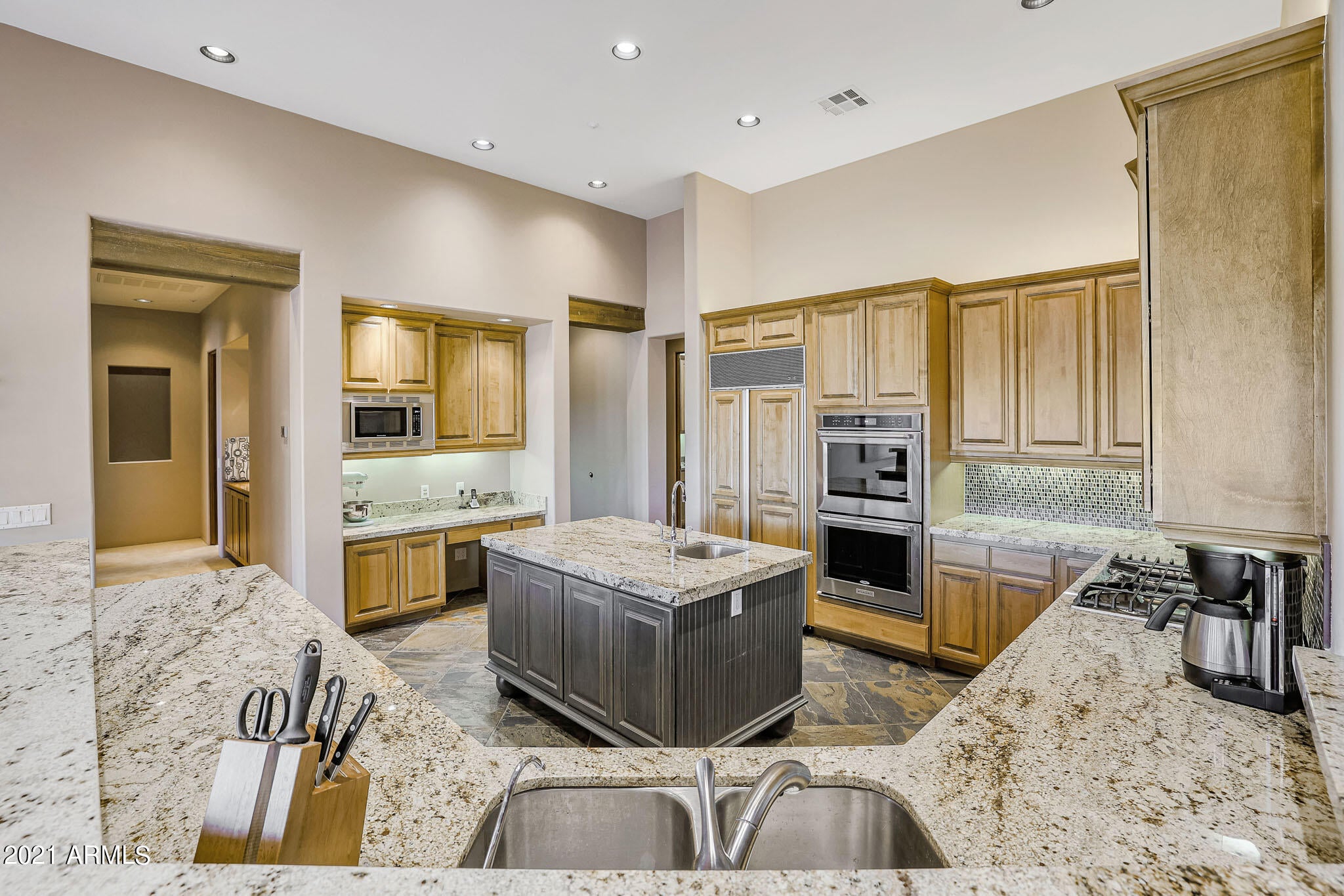 SAGUARO HIGHLANDS - Residential