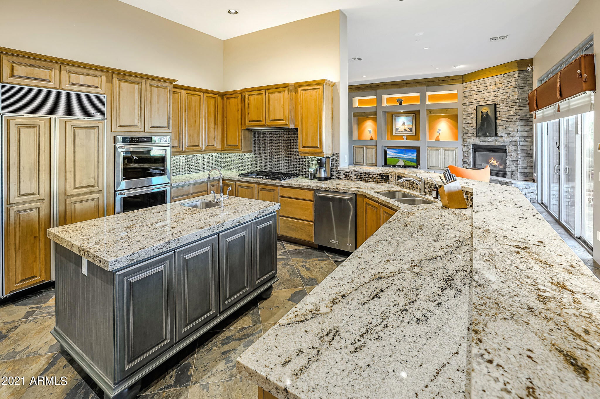 SAGUARO HIGHLANDS - Residential