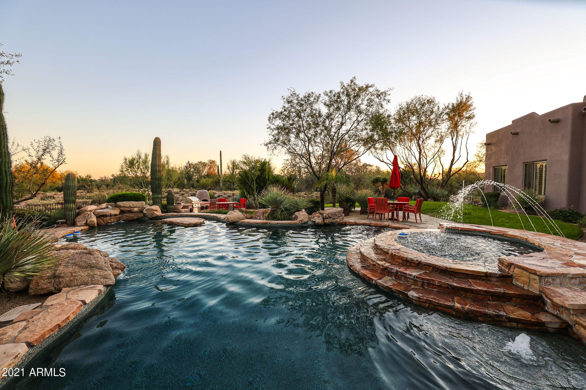 SAGUARO HIGHLANDS - Residential