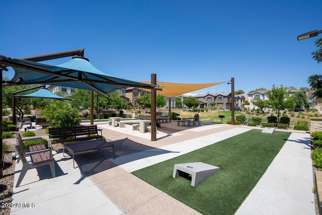 HERITAGE CROSSING - Residential