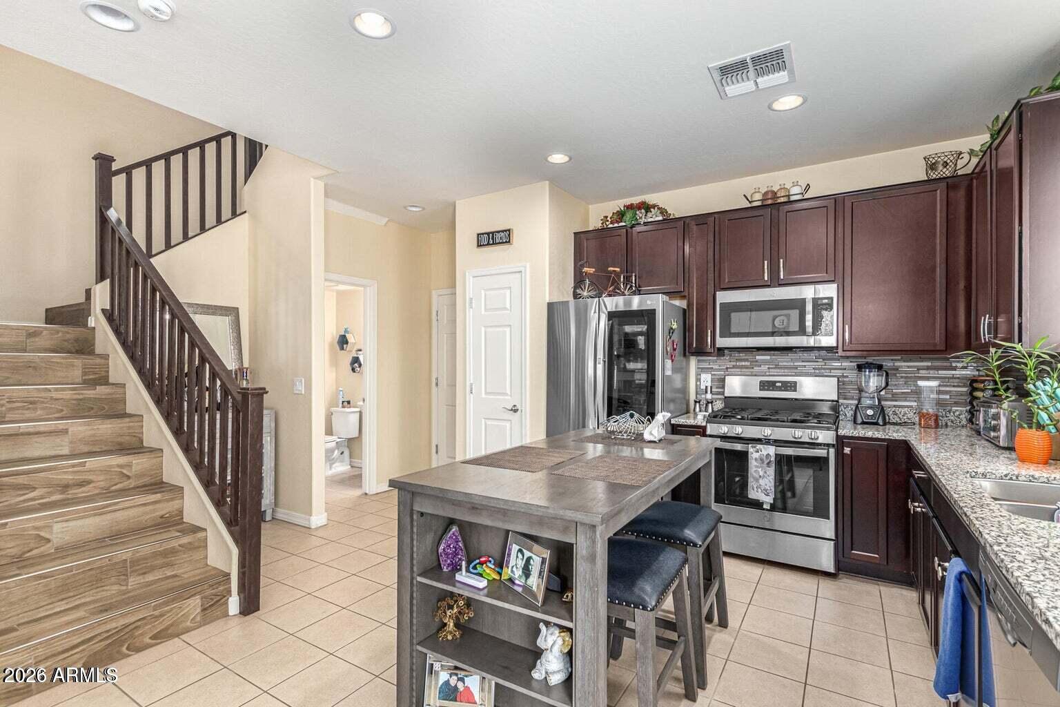 HERITAGE CROSSING - Residential