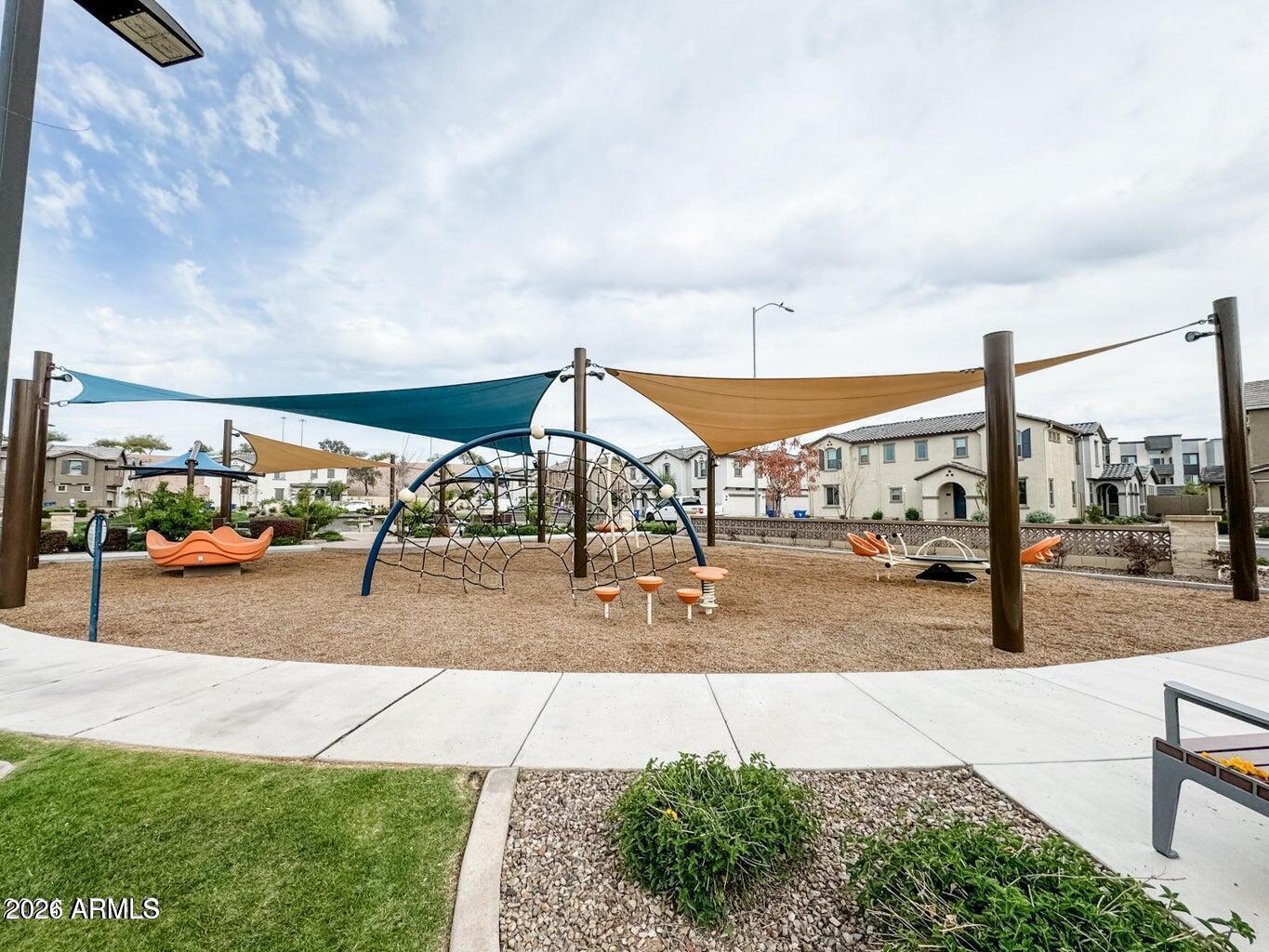HERITAGE CROSSING - Residential