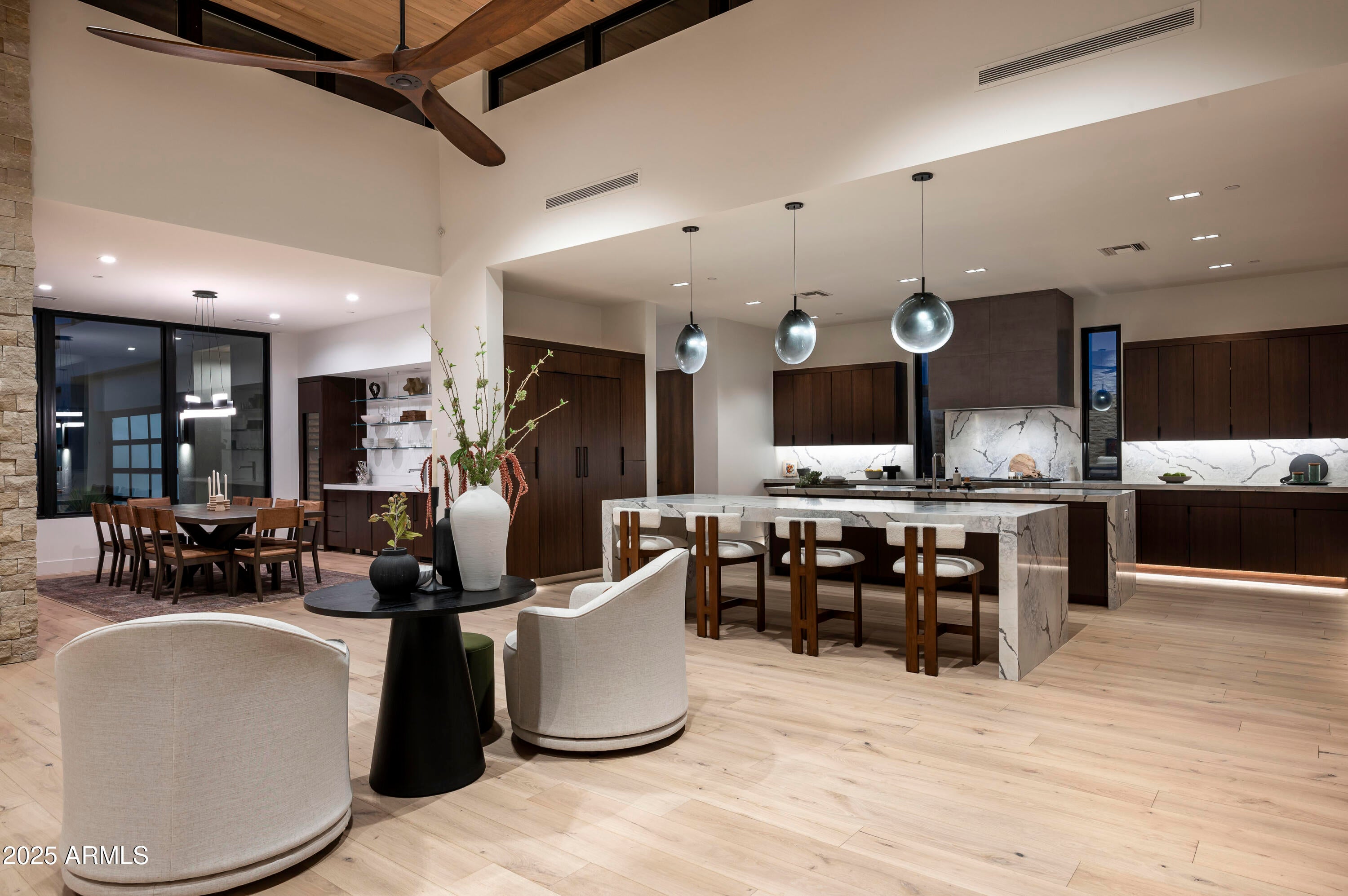GOLDIE BROWN PINNACLE PEAK RANCH - Residential