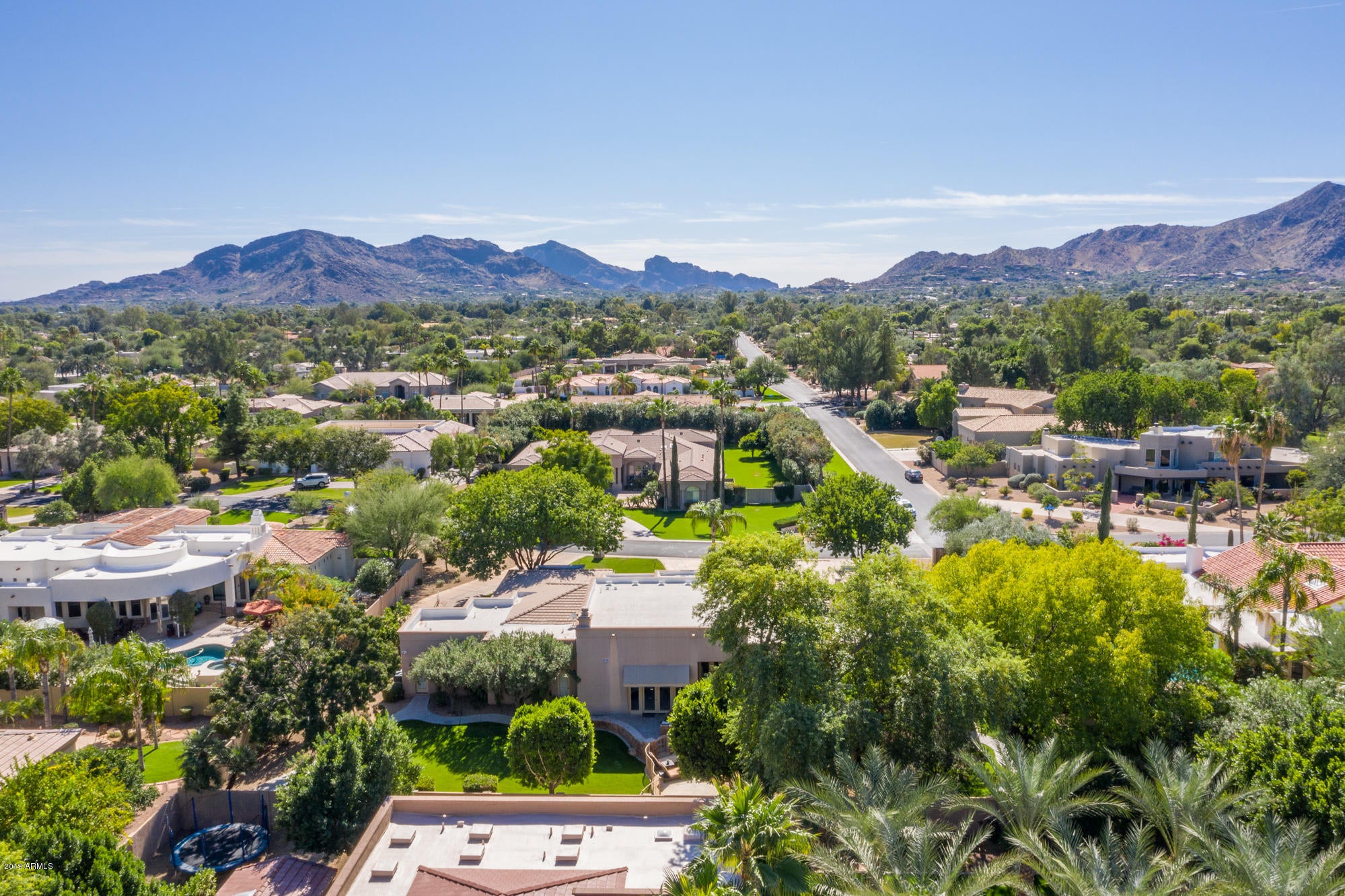 PARADISE ESTATES MCR 405-39 LOT 18 - Residential