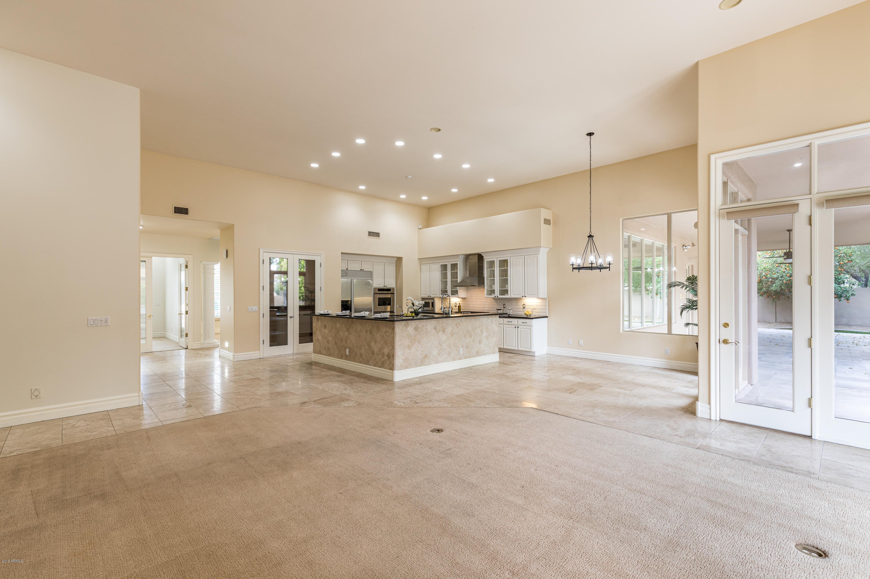 PARADISE ESTATES MCR 405-39 LOT 18 - Residential