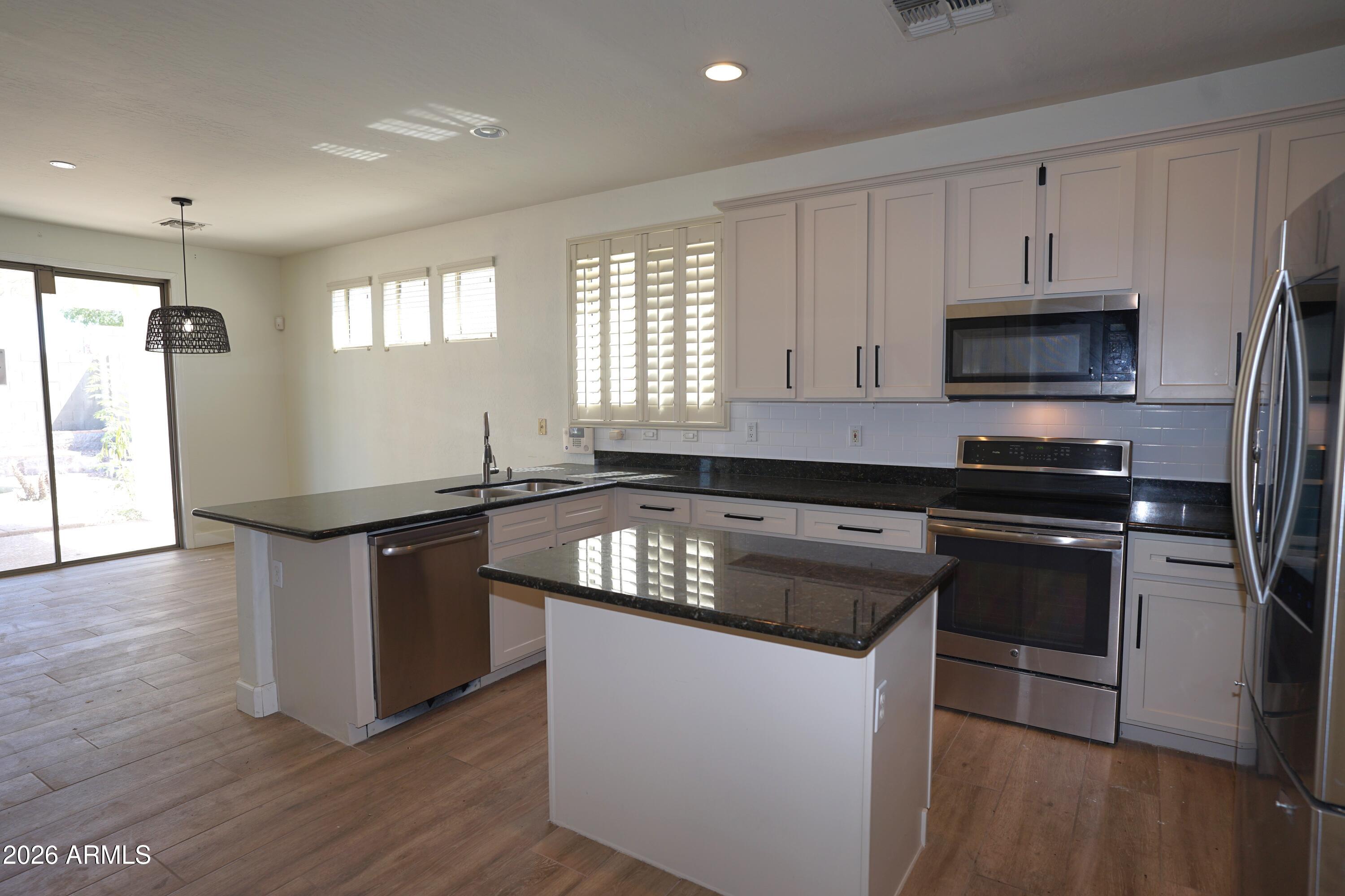DREAMING SUMMIT UNIT 1 AMD - Residential