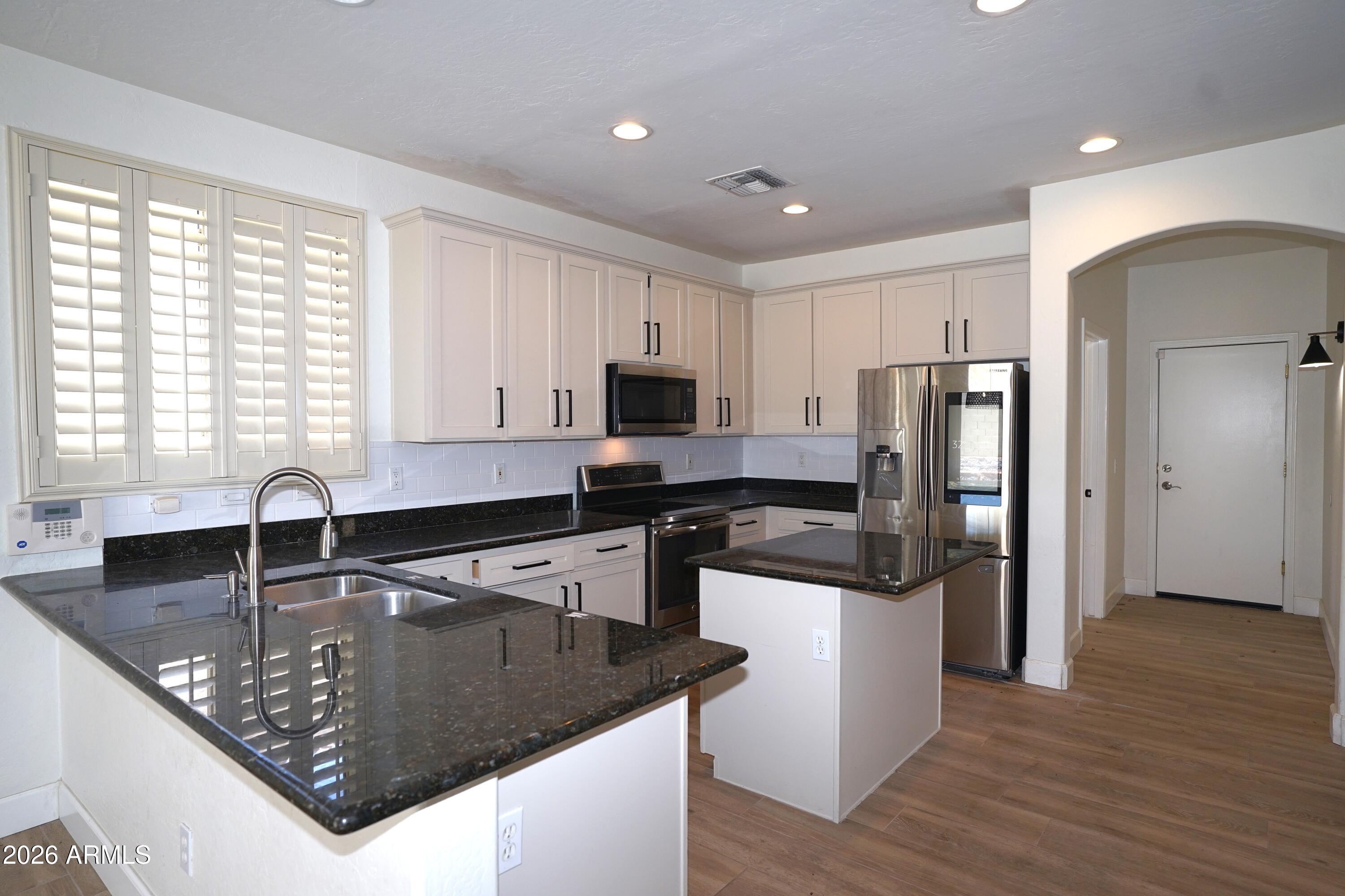 DREAMING SUMMIT UNIT 1 AMD - Residential