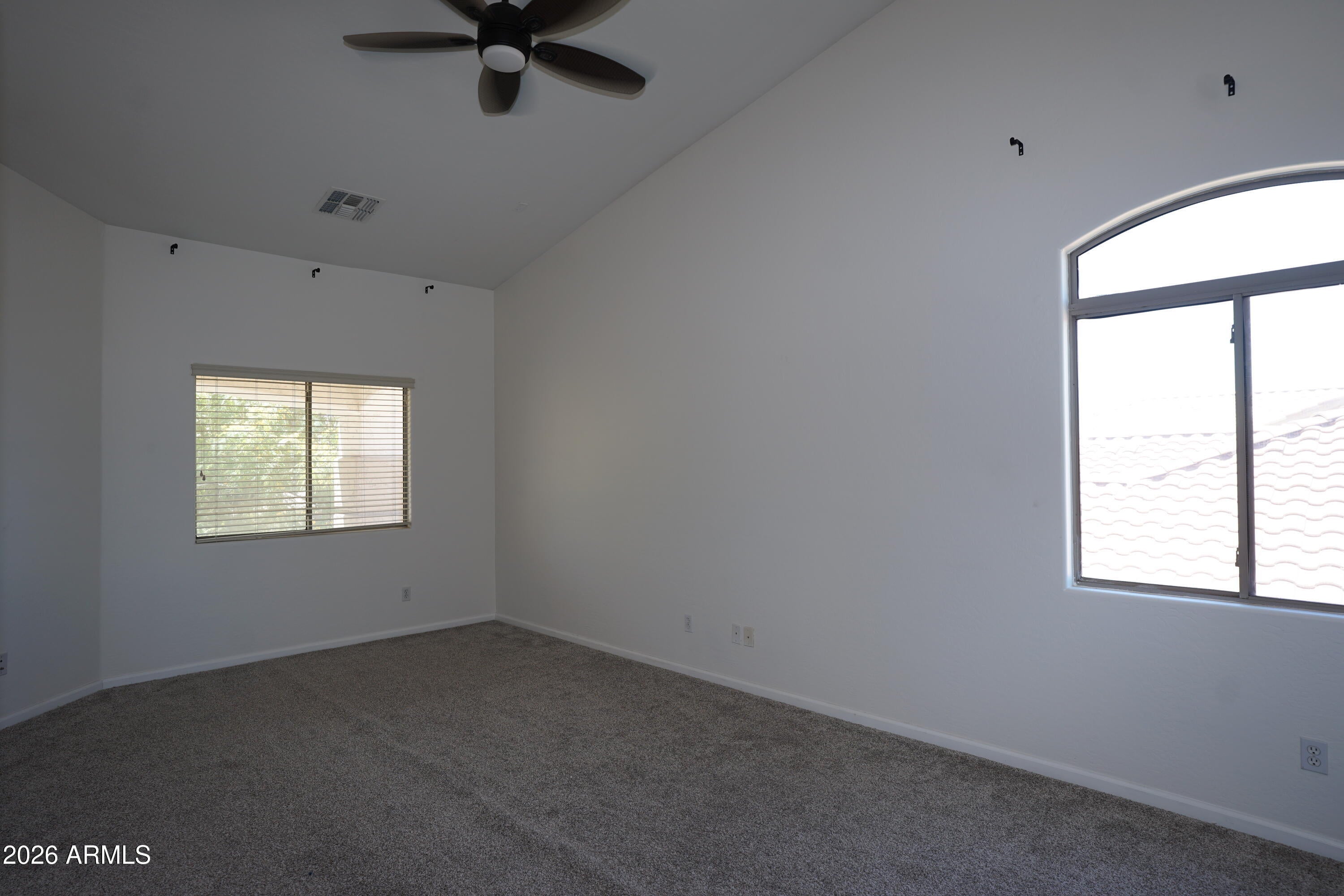 DREAMING SUMMIT UNIT 1 AMD - Residential
