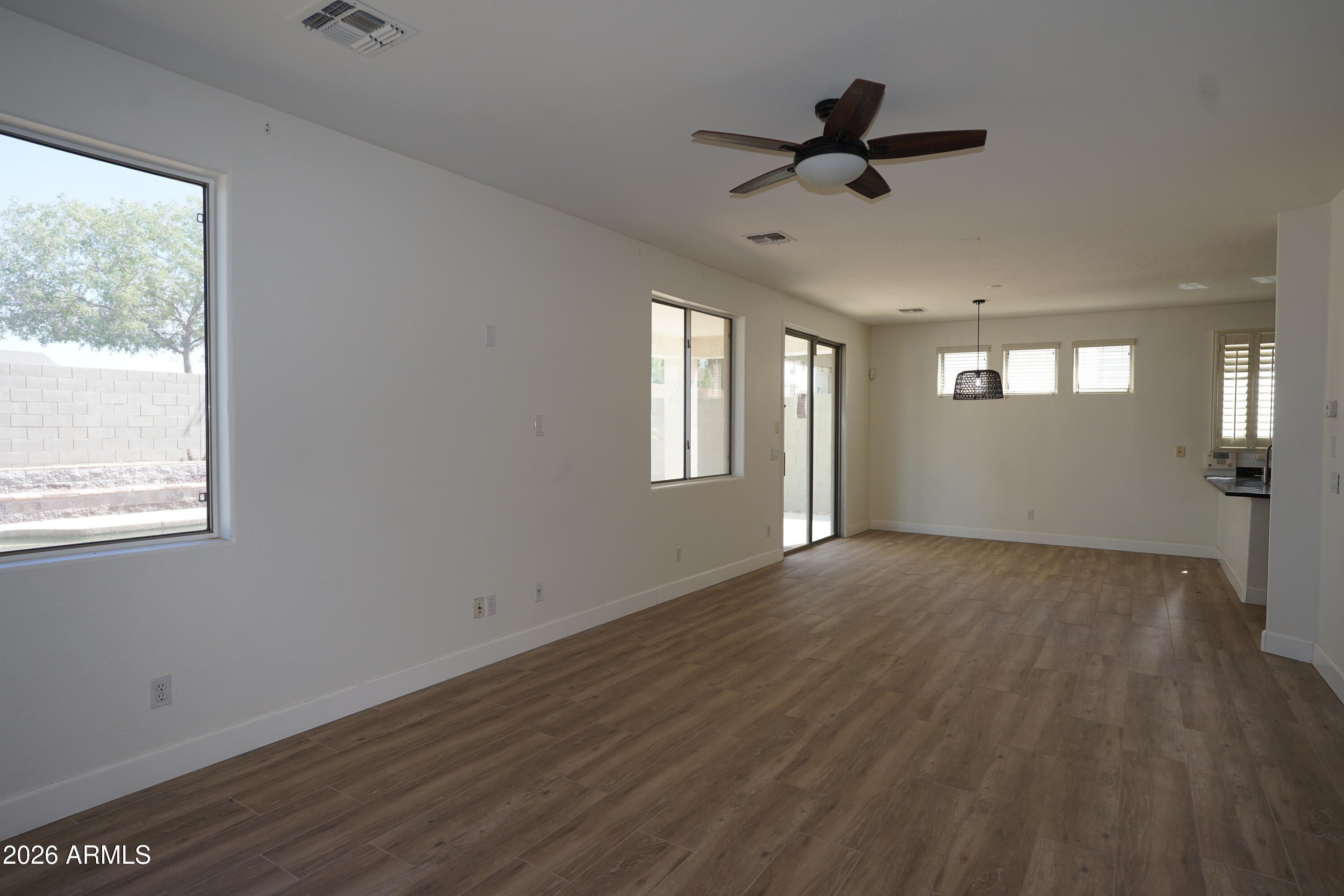 DREAMING SUMMIT UNIT 1 AMD - Residential