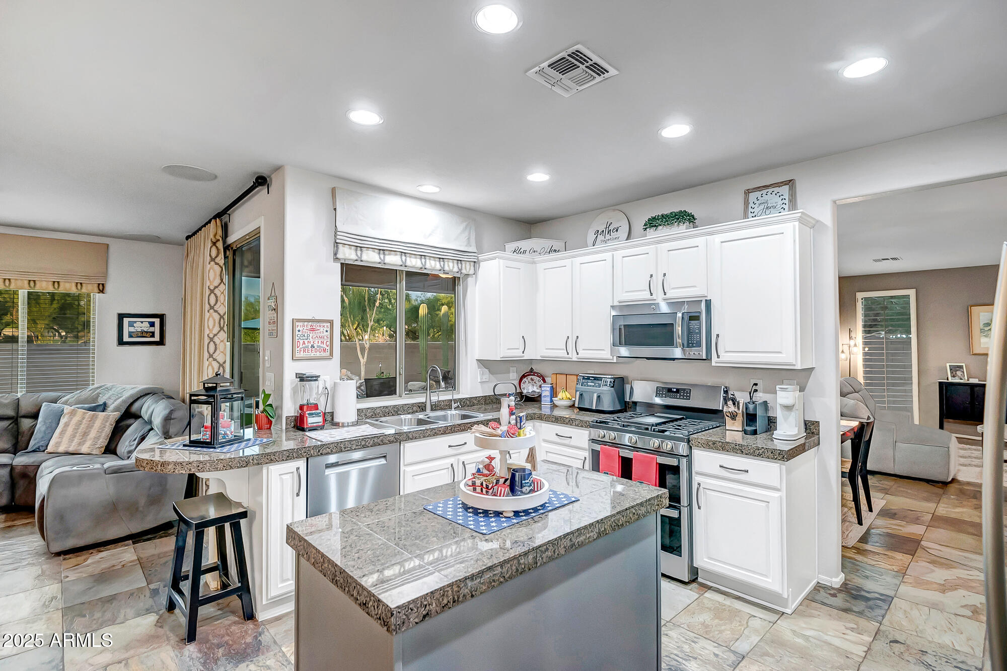 ANTHEM UNIT 51 REPLAT - Residential
