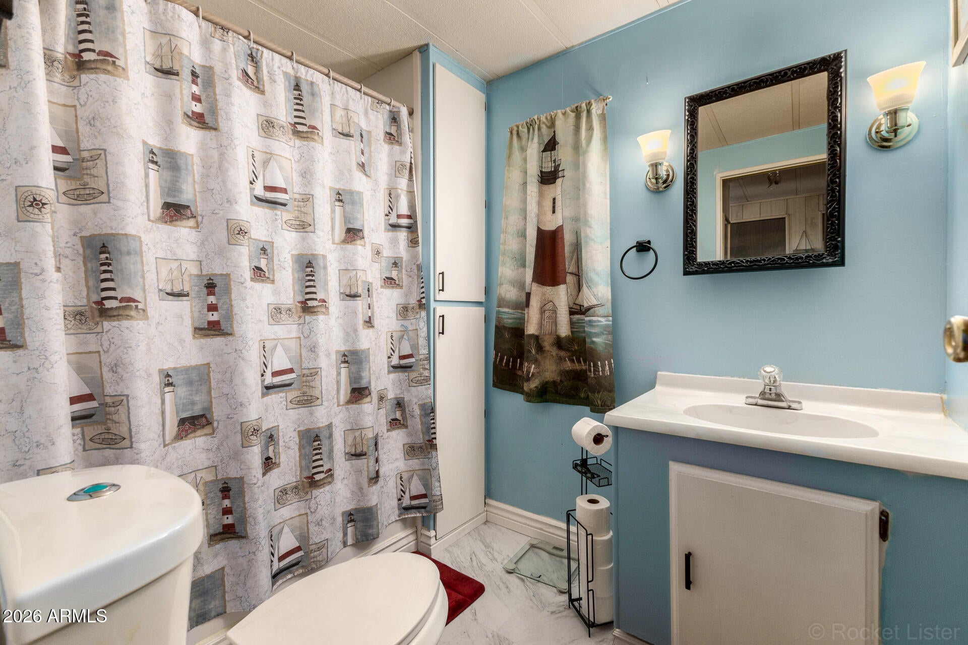 MESA EAST UNIT 2 - Residential