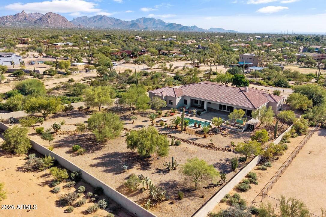 No HOA, 2.5 Acres, Large block fenced yard and Horses OK - Residential