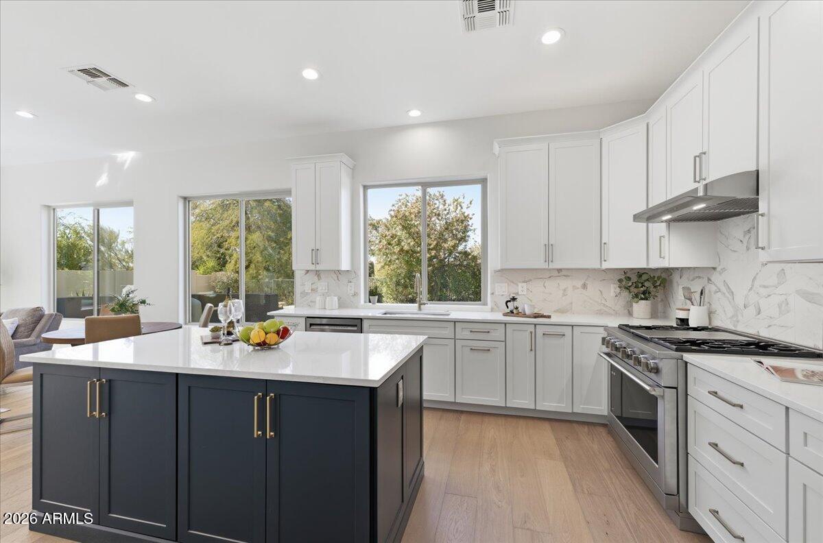SONORAN HILLS - Residential