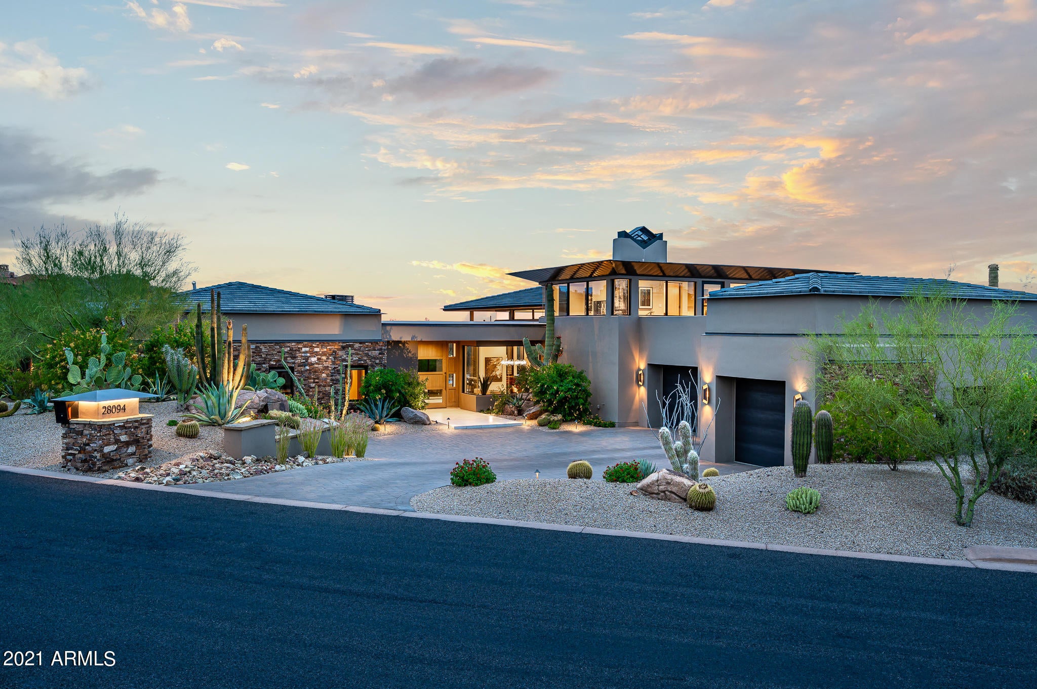 ESTANCIA - Residential