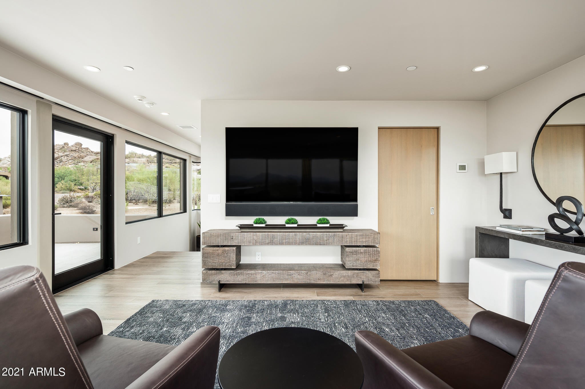 ESTANCIA - Residential