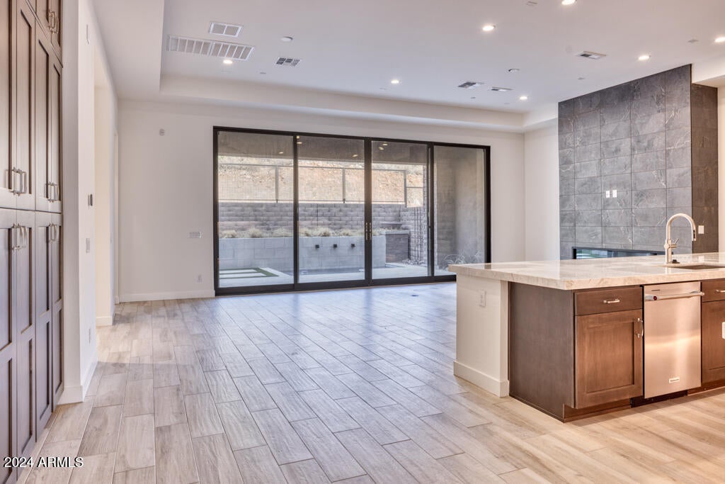 ADERO CANYON PARCEL 6 REPLAT - Residential