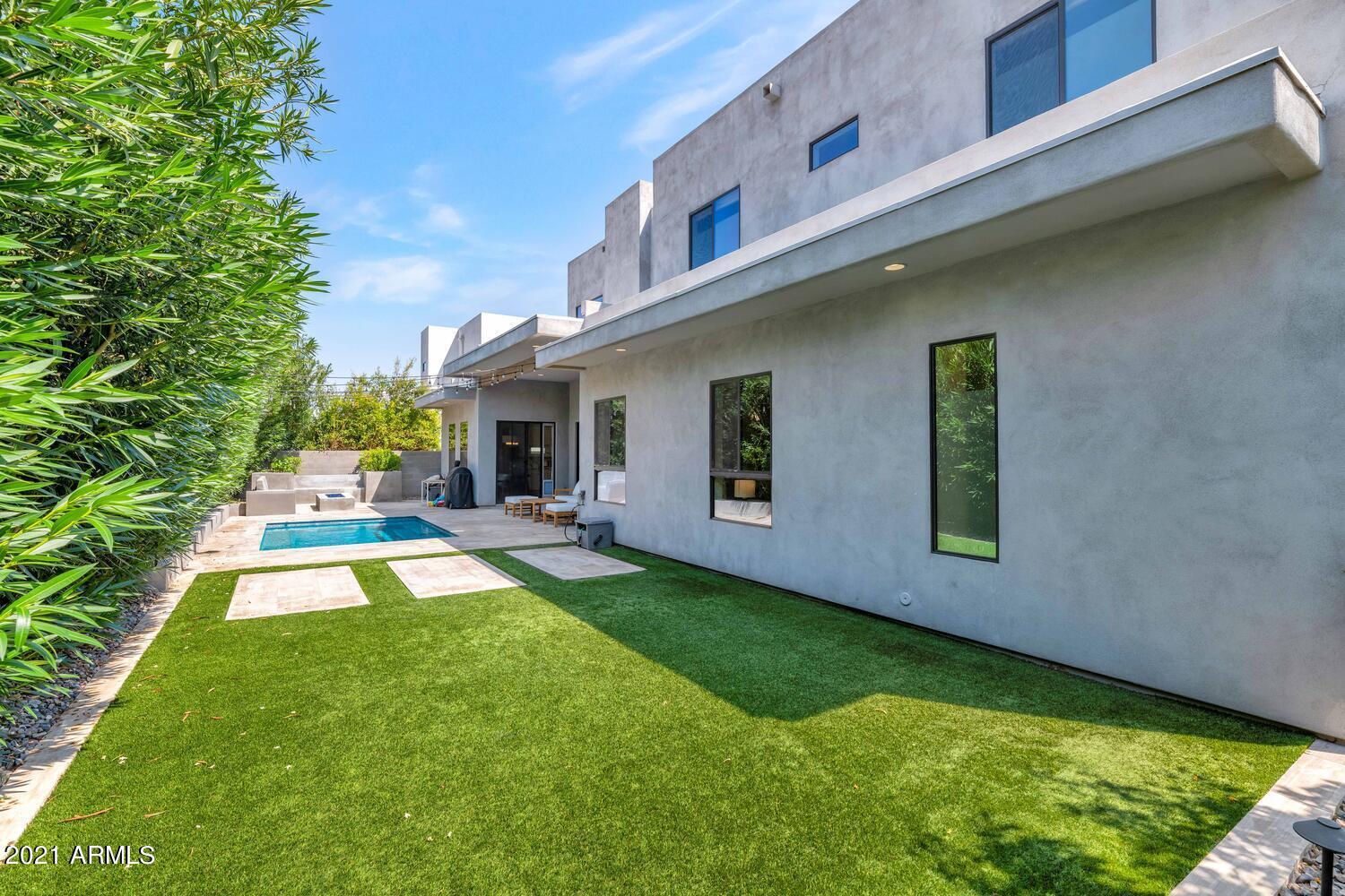 ARCADIA RIDGE - Residential