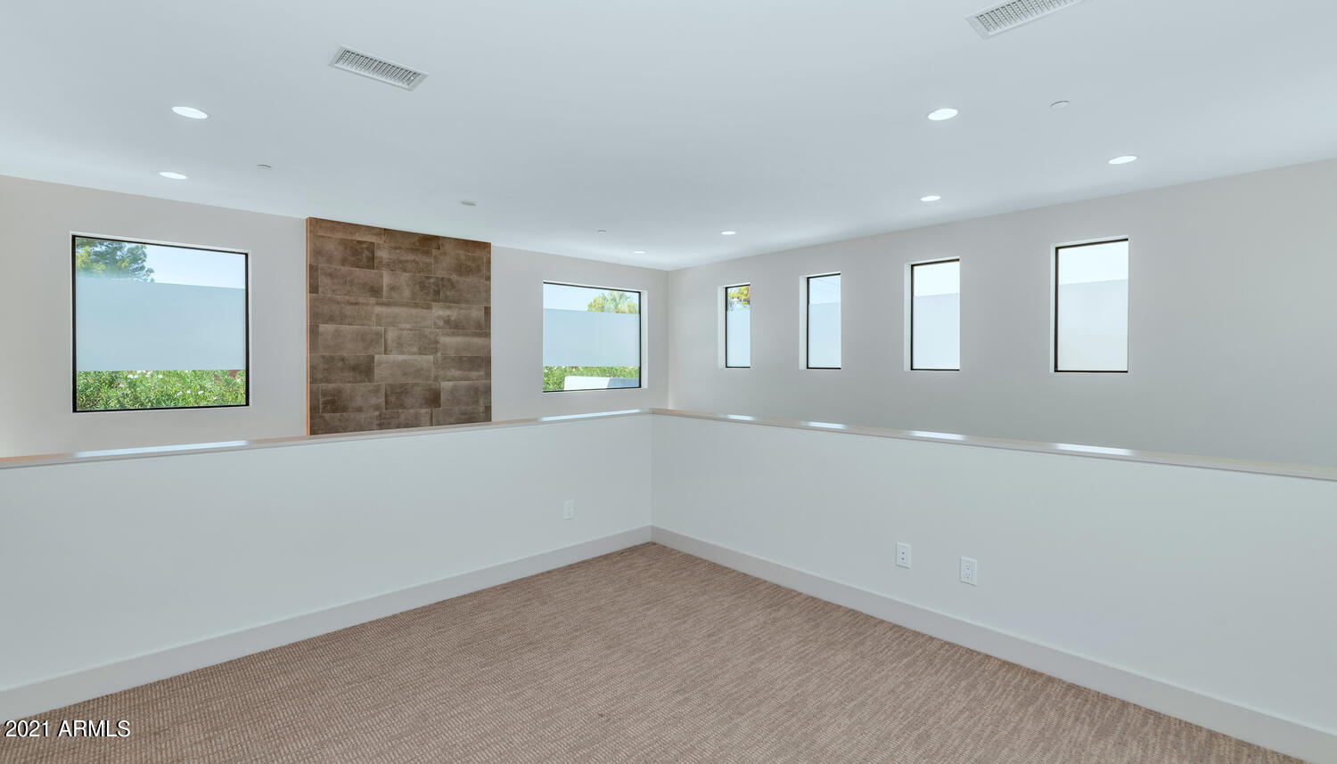 ARCADIA RIDGE - Residential