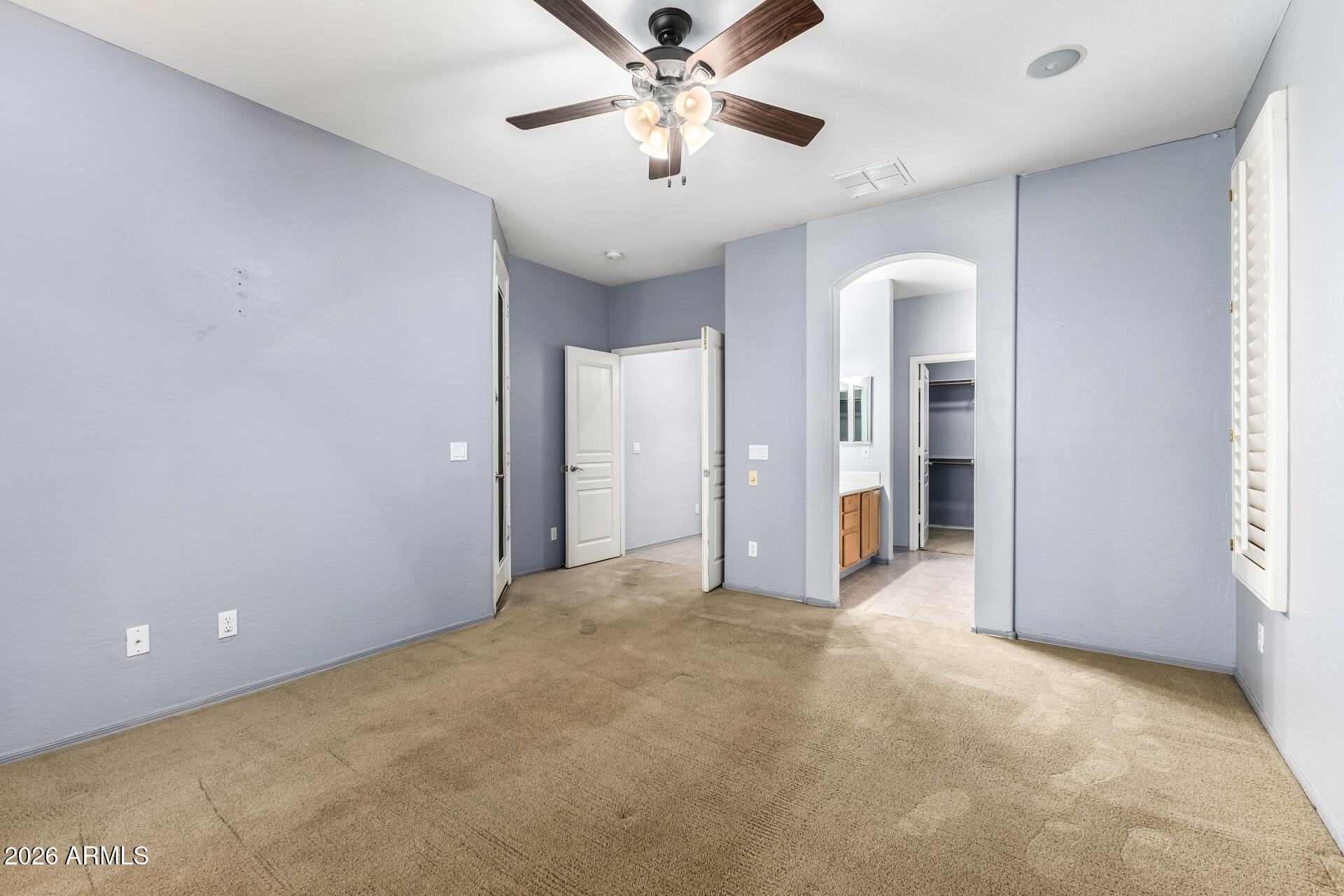 DREAMING SUMMIT UNIT 1 AMD - Residential