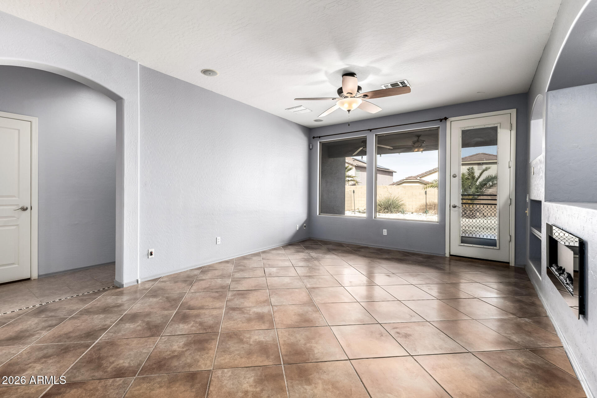 DREAMING SUMMIT UNIT 1 AMD - Residential