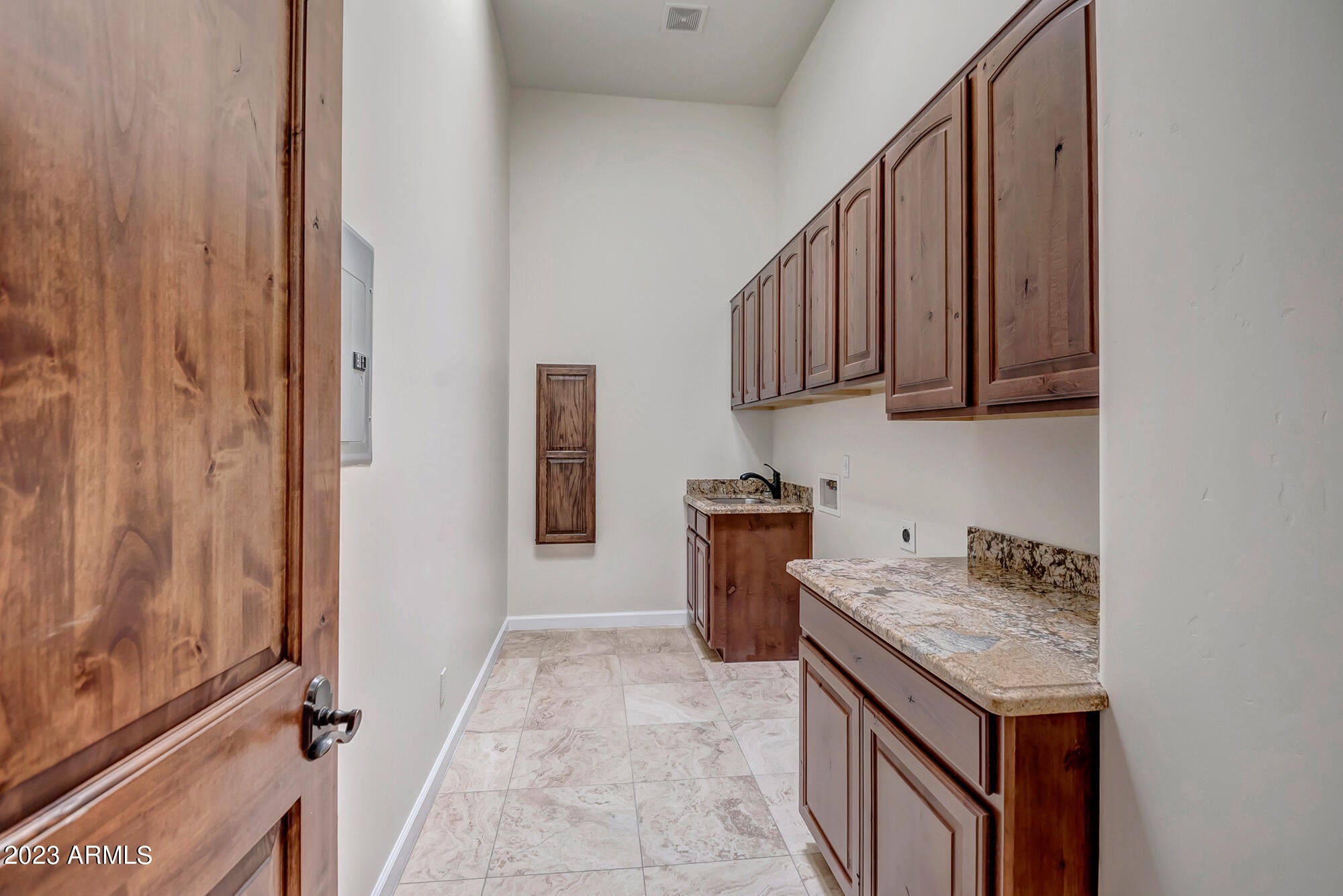 DESERT HILLS - Residential