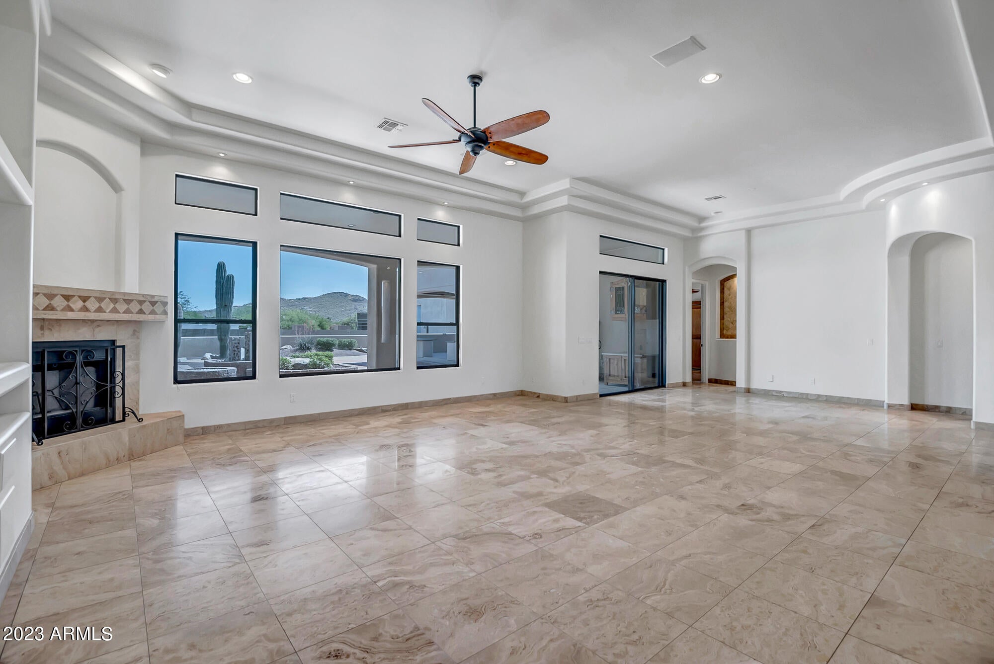 DESERT HILLS - Residential