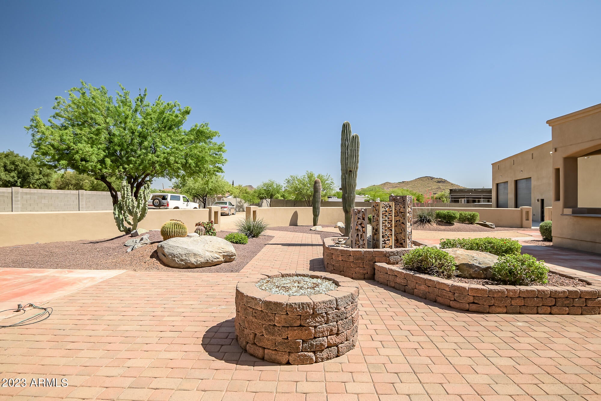 DESERT HILLS - Residential