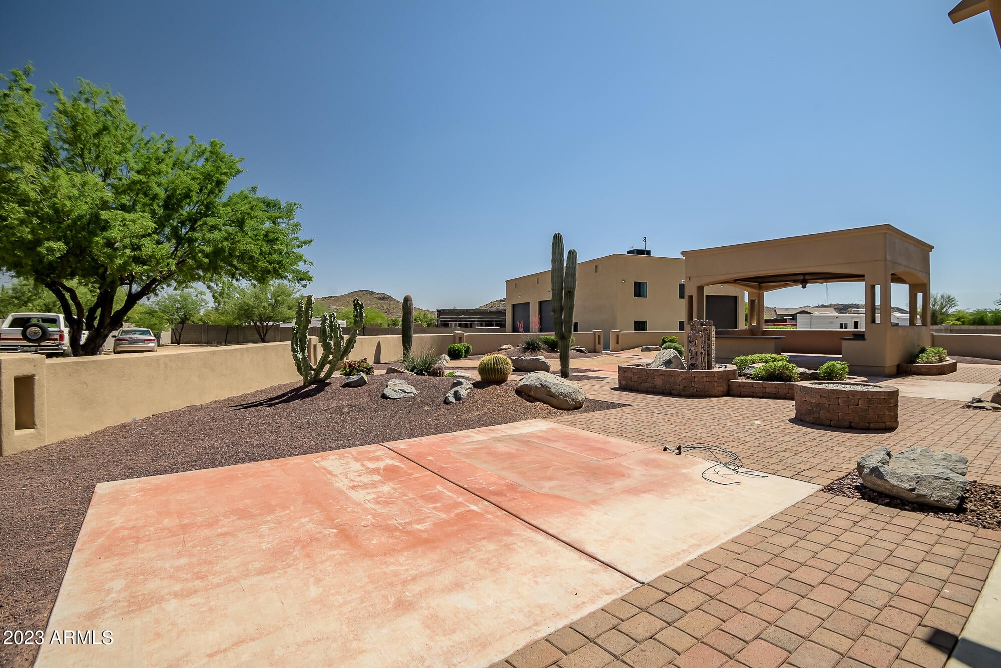 DESERT HILLS - Residential