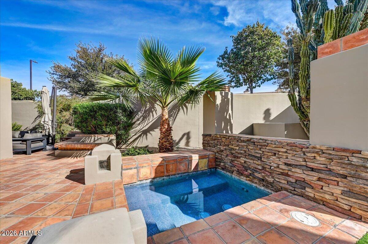 Alcazar - Residential