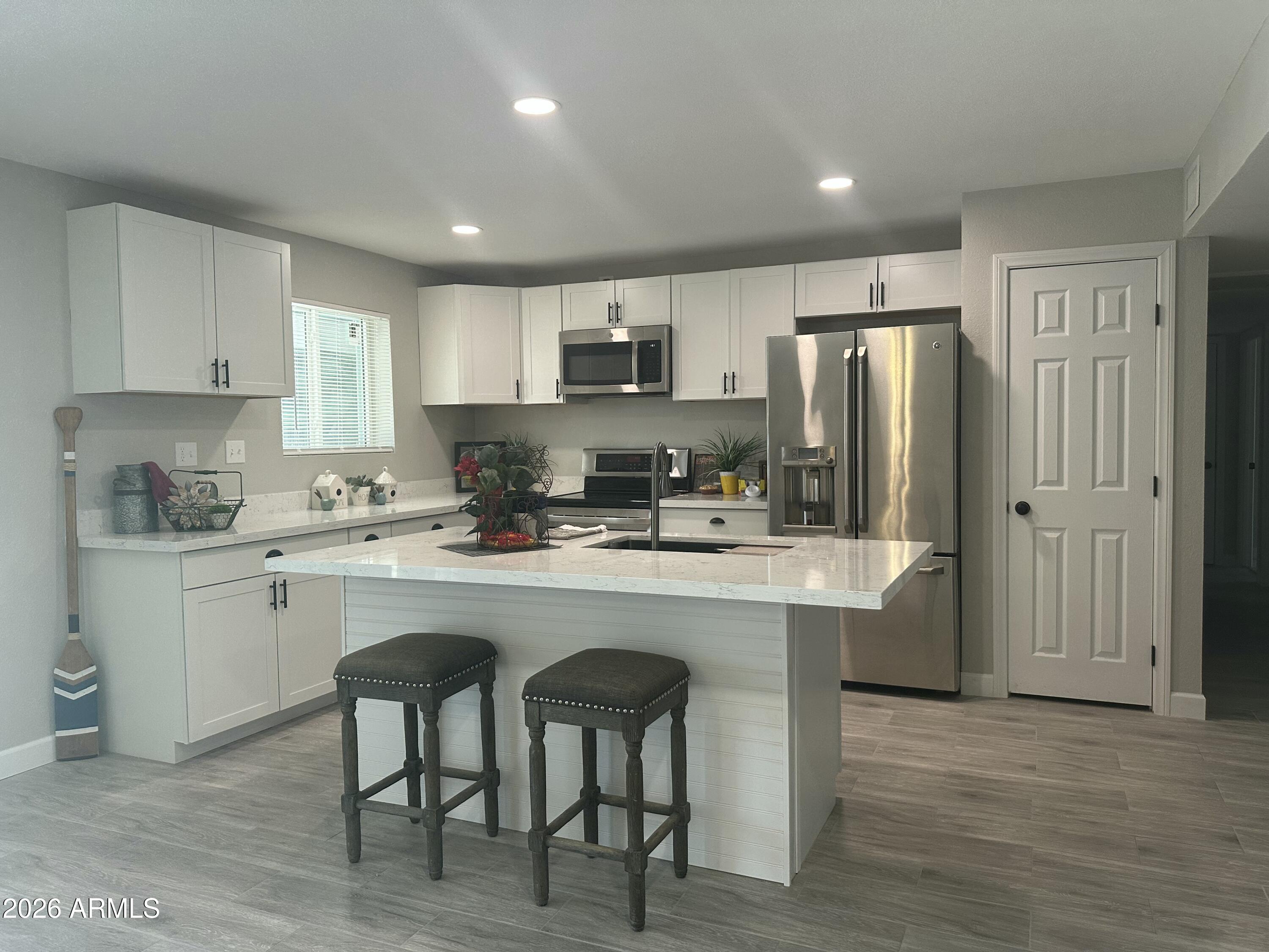 KNOELL NORTH 8 - Residential