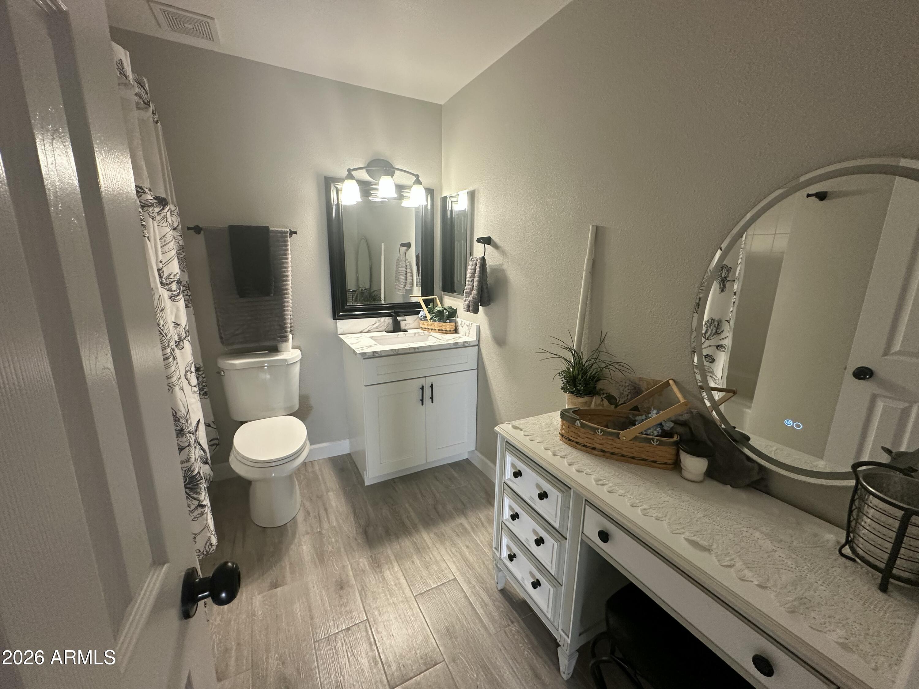 KNOELL NORTH 8 - Residential