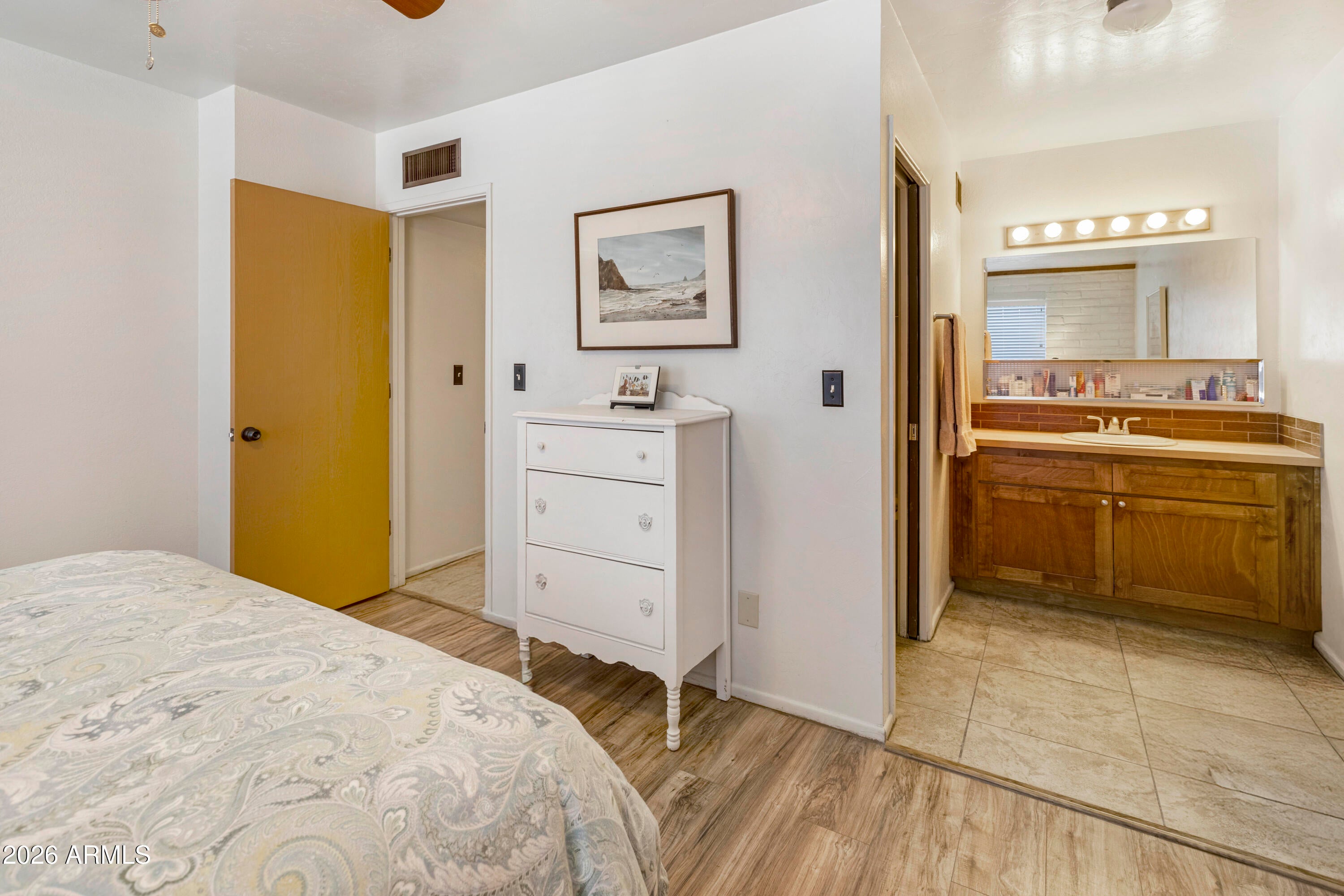 VISTA DEL ORO TOWNHOUSE - Residential