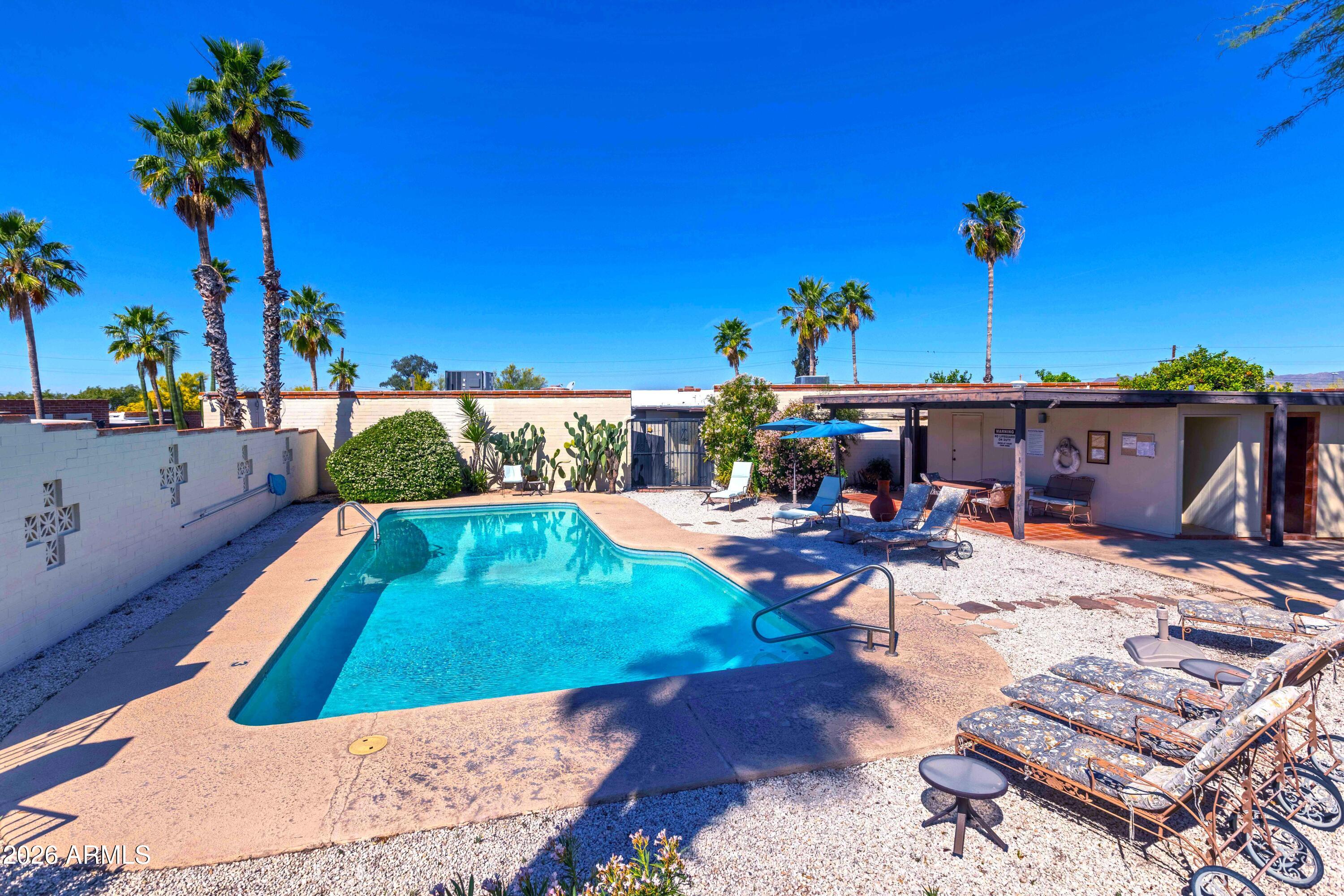 VISTA DEL ORO TOWNHOUSE - Residential