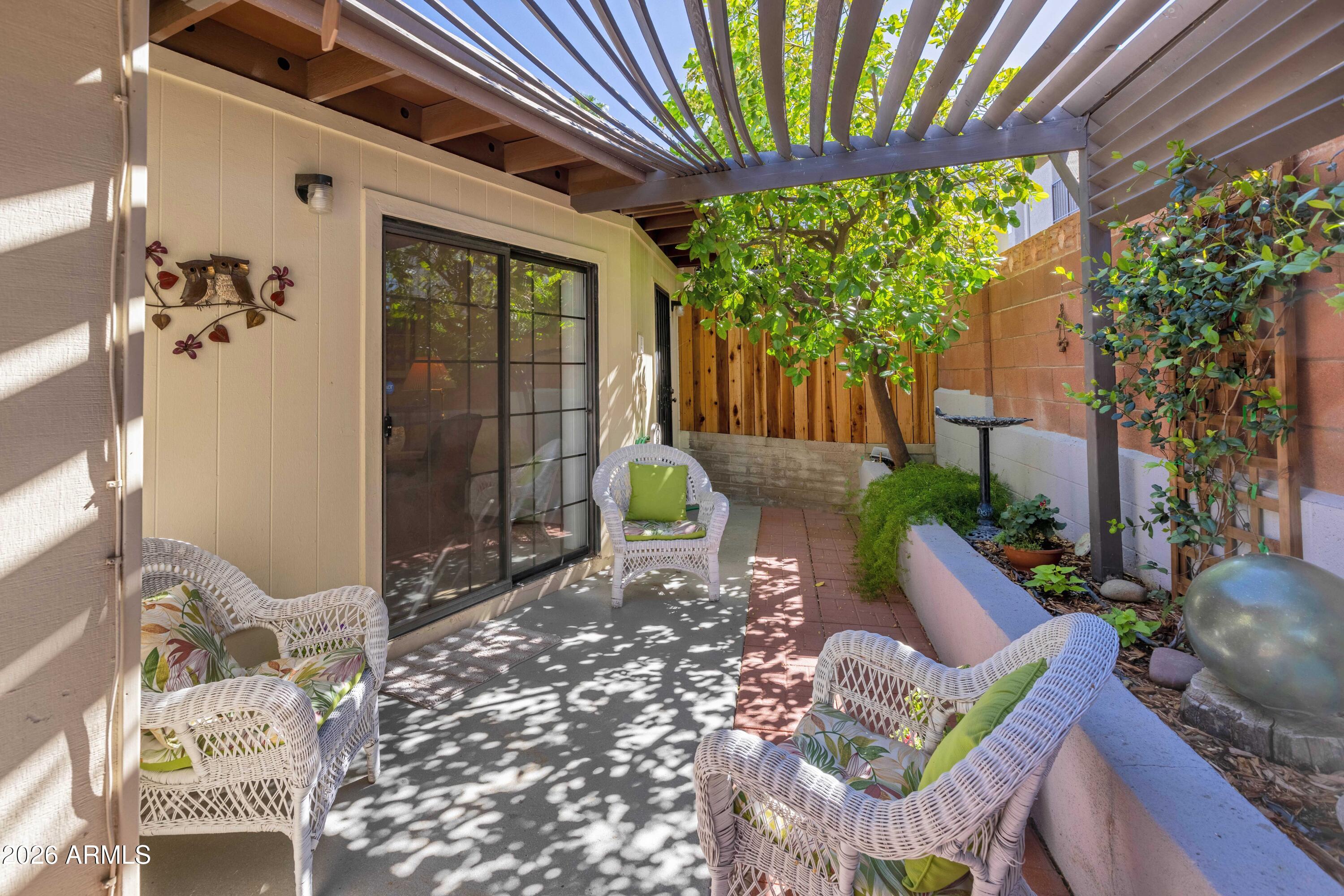 VISTA DEL ORO TOWNHOUSE - Residential