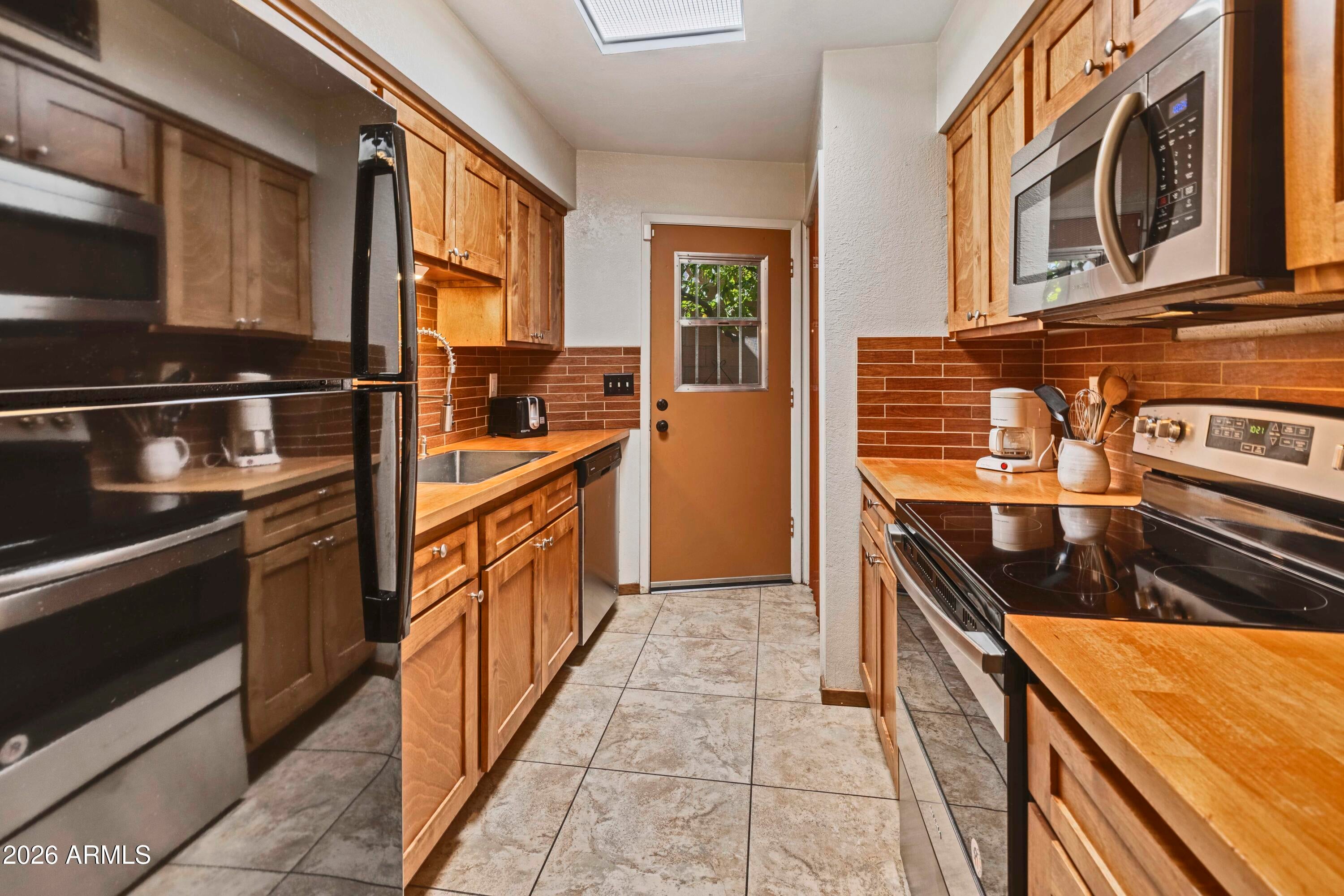 VISTA DEL ORO TOWNHOUSE - Residential