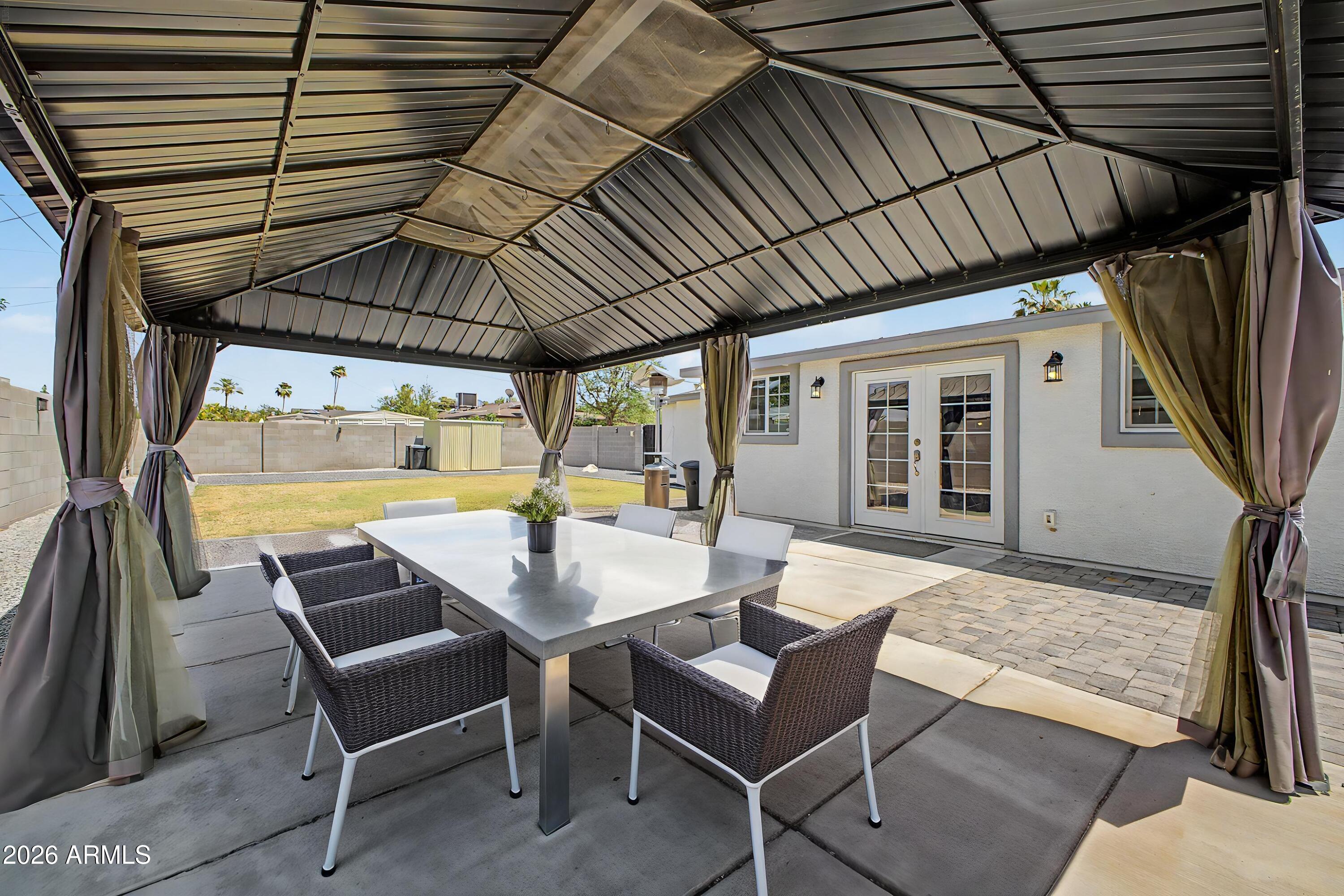 MANSFIELD MANOR - Residential