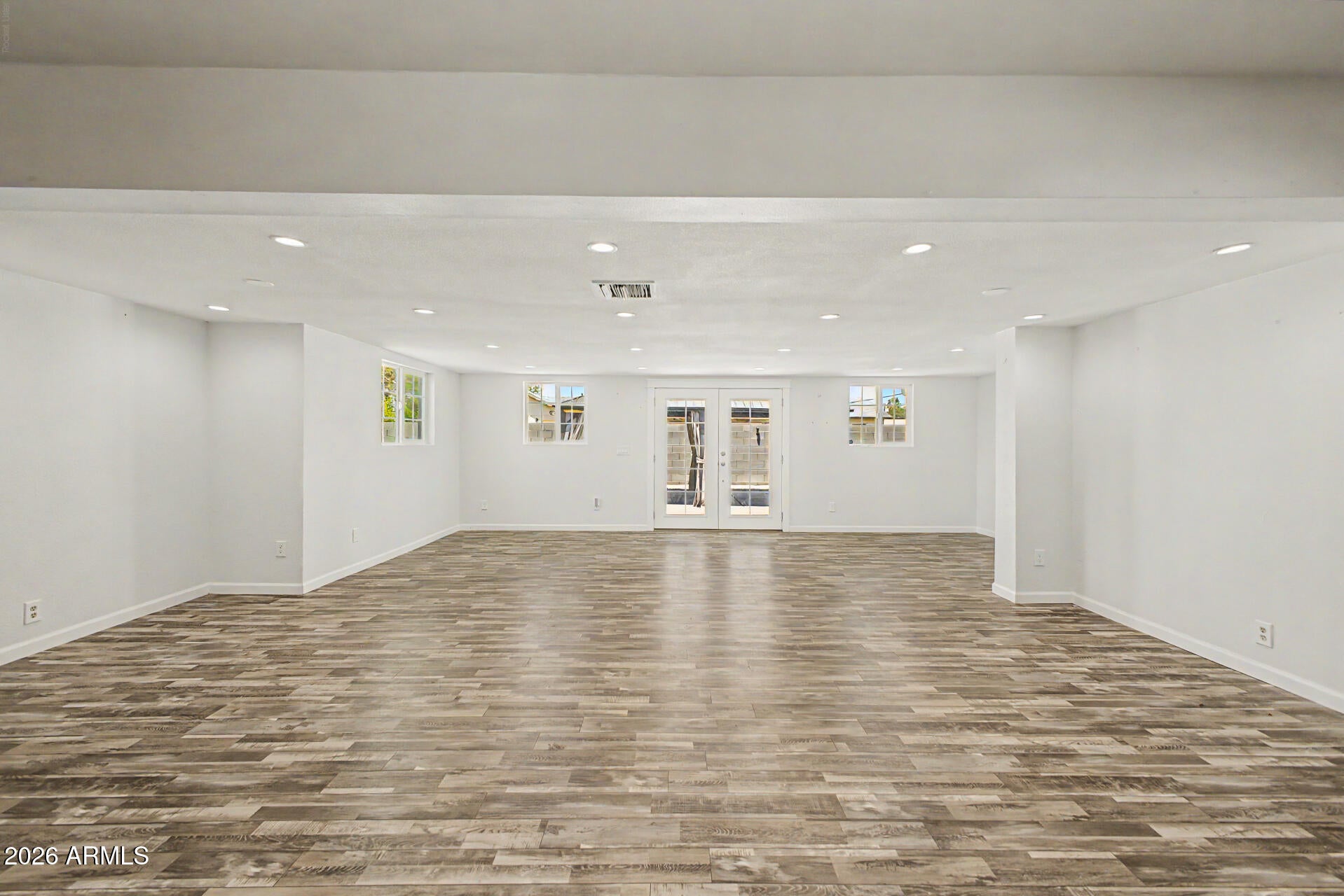 MANSFIELD MANOR - Residential