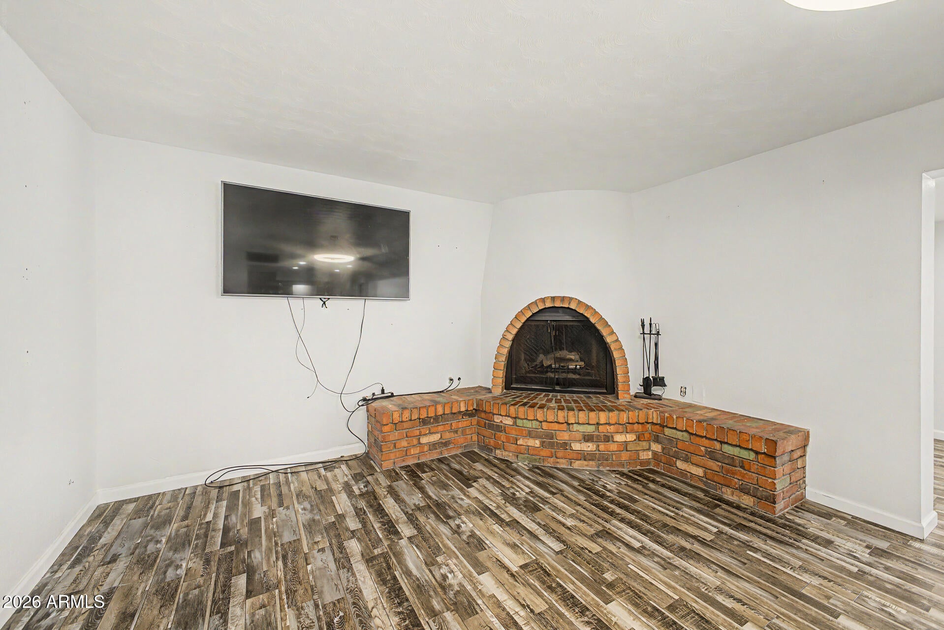 MANSFIELD MANOR - Residential