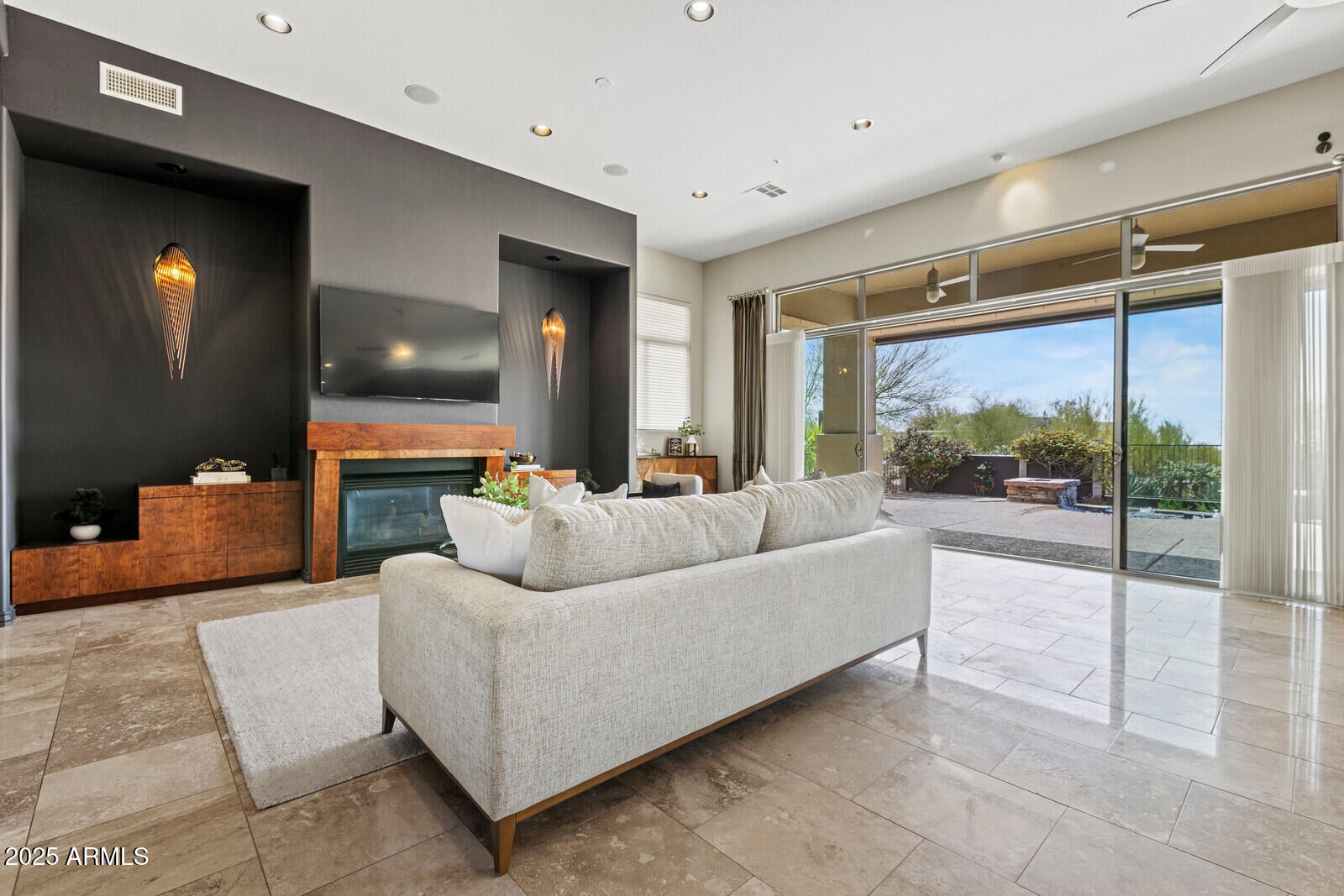 ESTATES AT CAVE CREEK - Residential