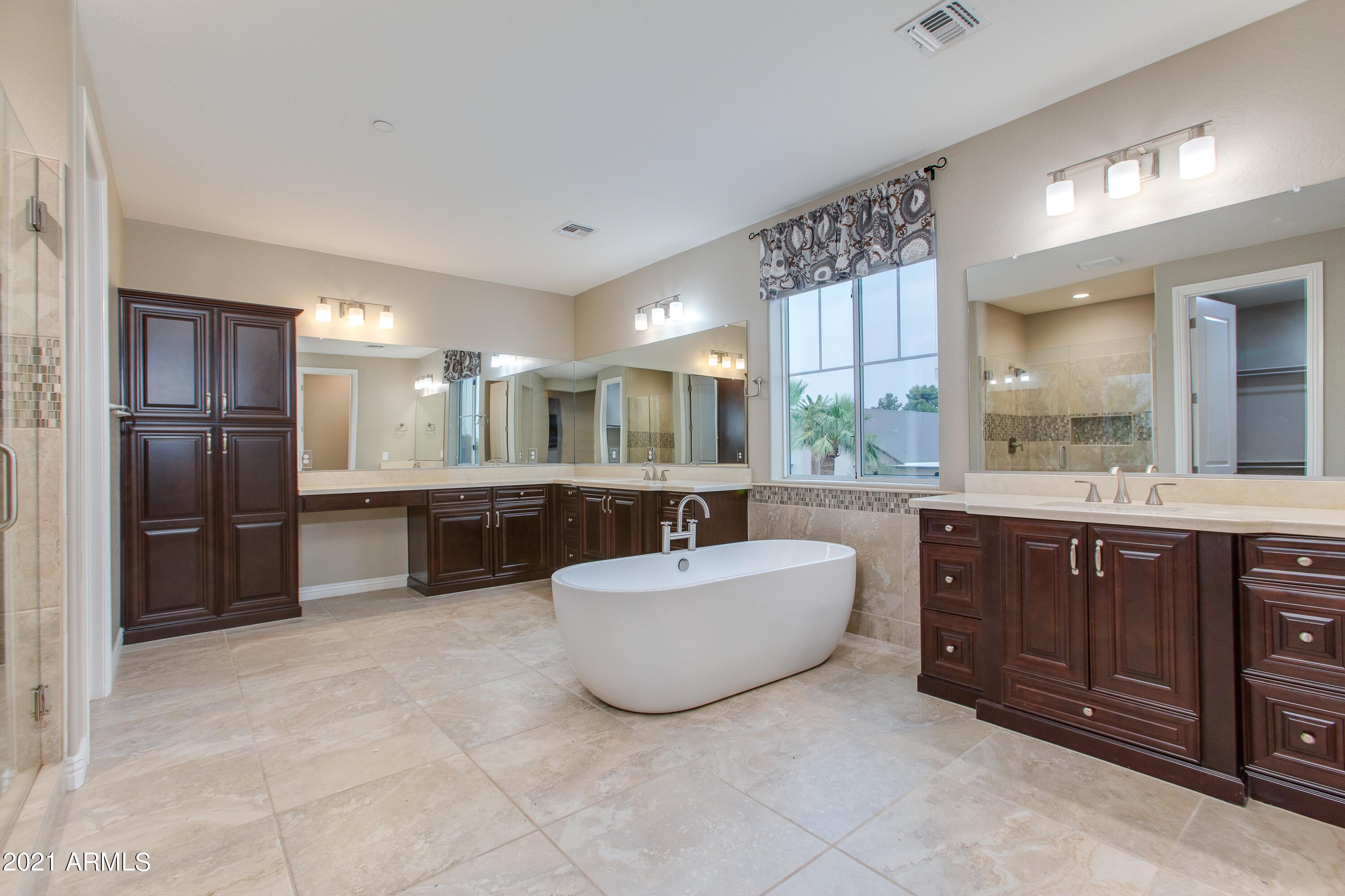 MADISON VISTAS - Residential