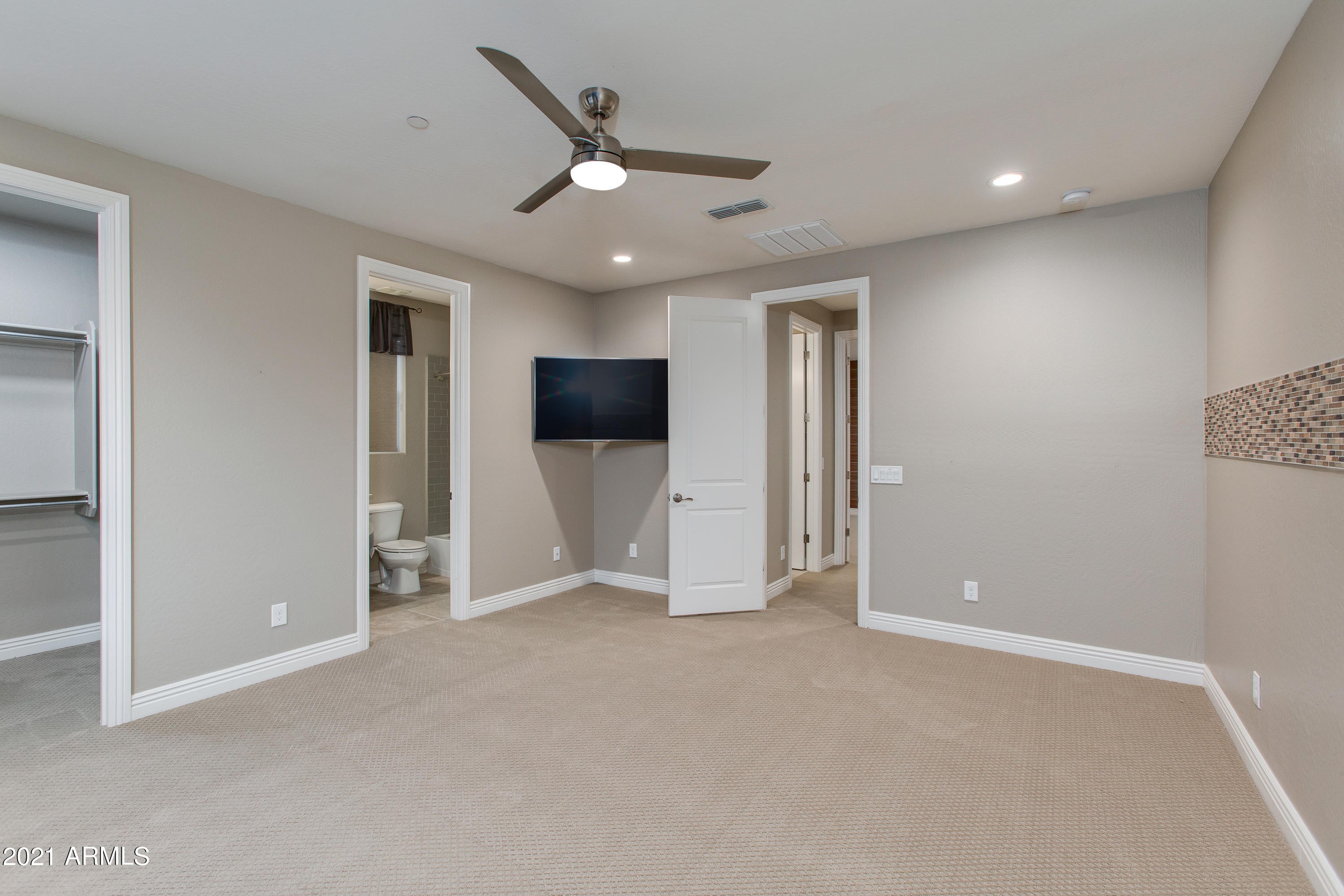 MADISON VISTAS - Residential