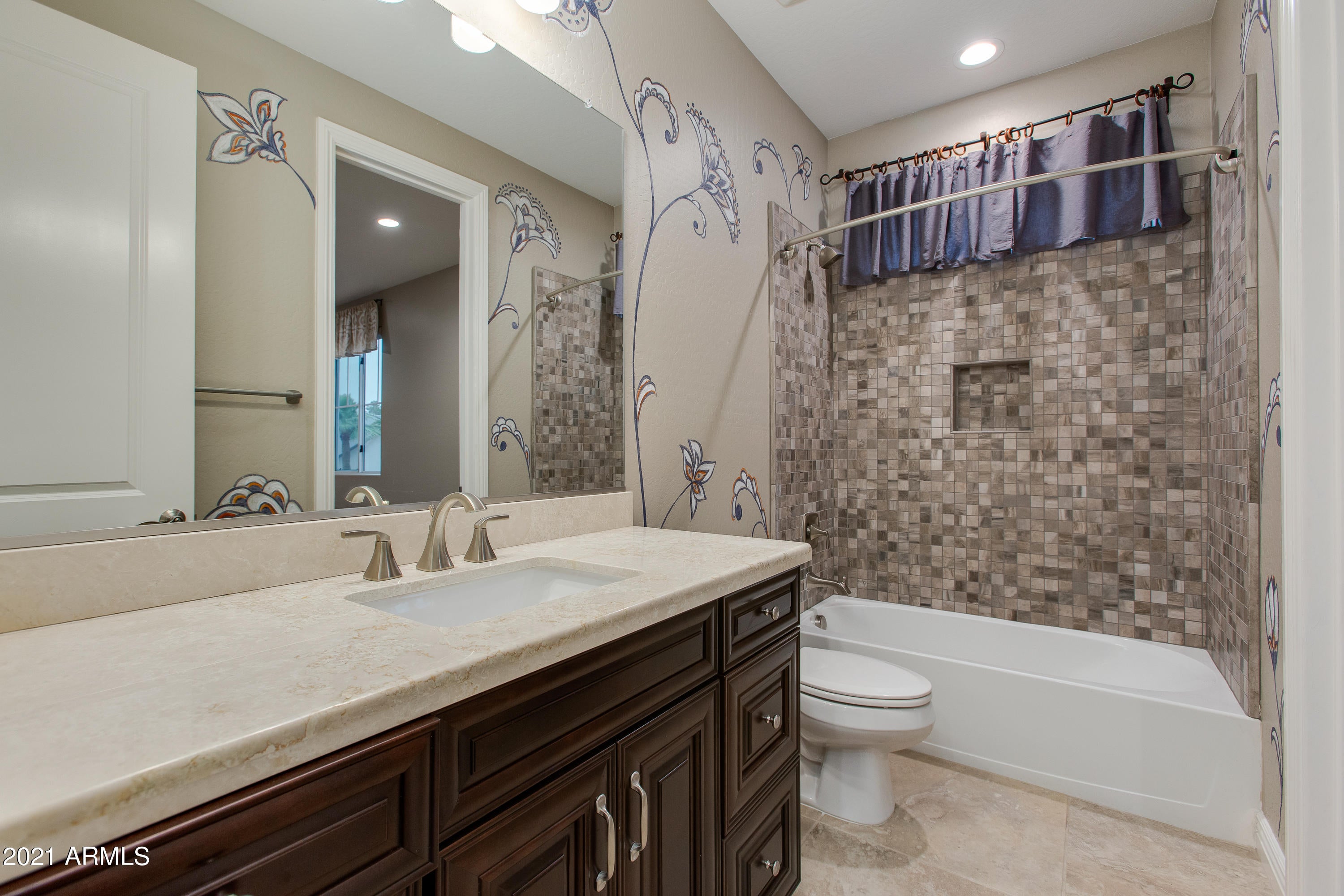 MADISON VISTAS - Residential